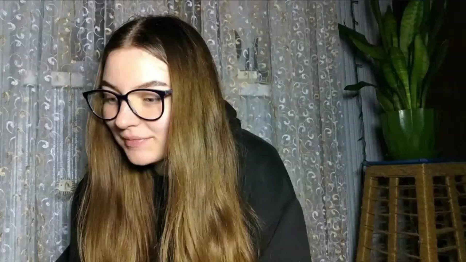 Gallery image thumbnail from Oliveevee_'s myfreecams stream on, 01/20/2023, 19:51 image 5 of 20