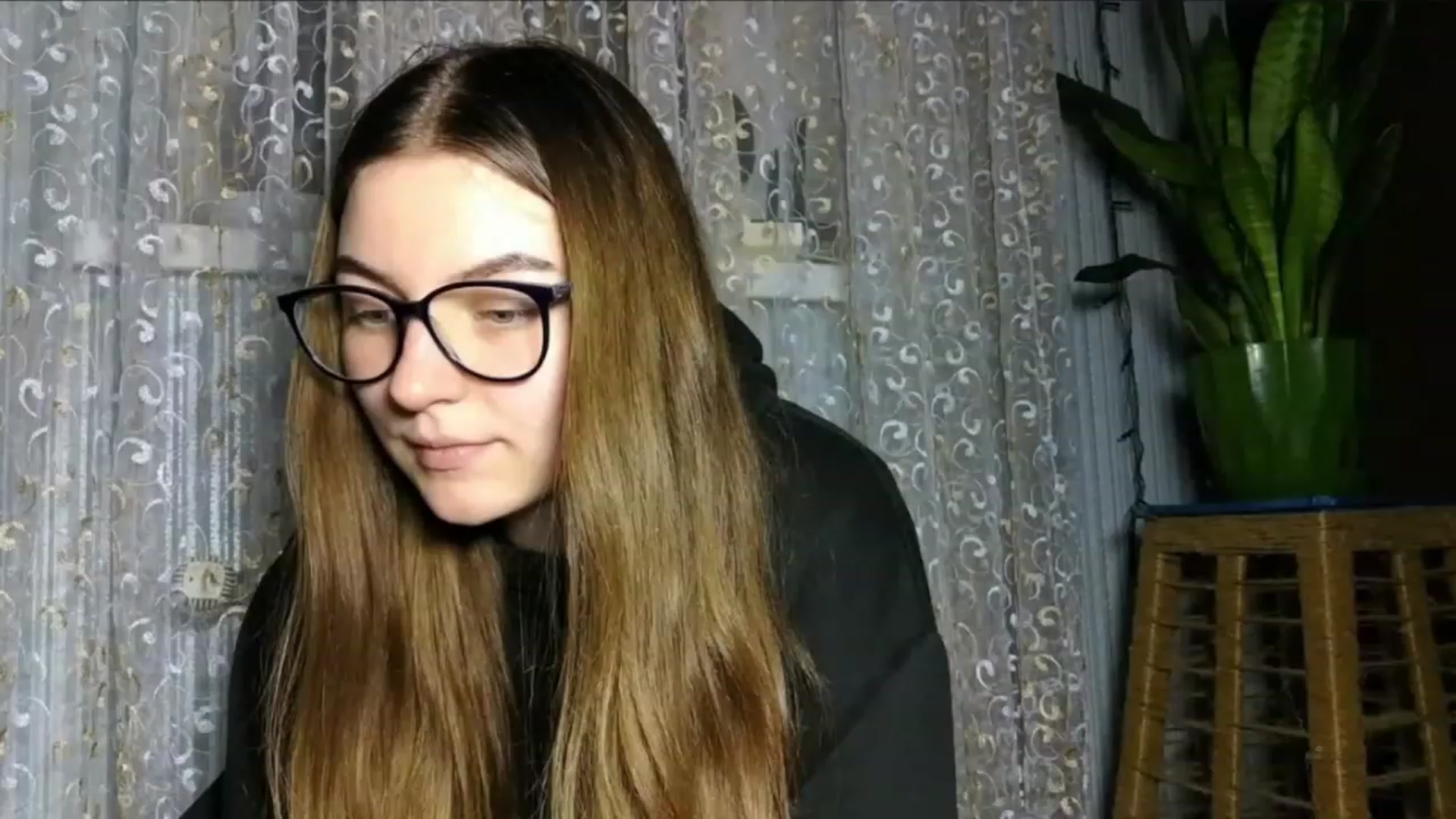 Gallery image thumbnail from Oliveevee_'s myfreecams stream on, 01/20/2023, 19:51 image 4 of 20