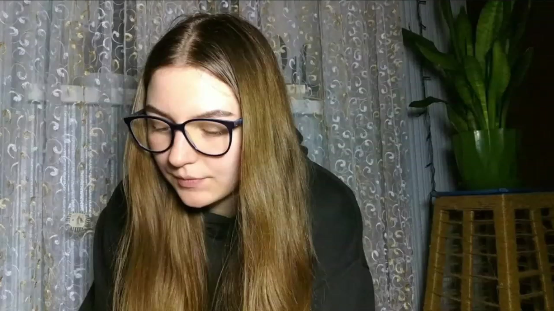 Gallery image thumbnail from Oliveevee_'s myfreecams stream on, 01/20/2023, 19:51 image 11 of 20