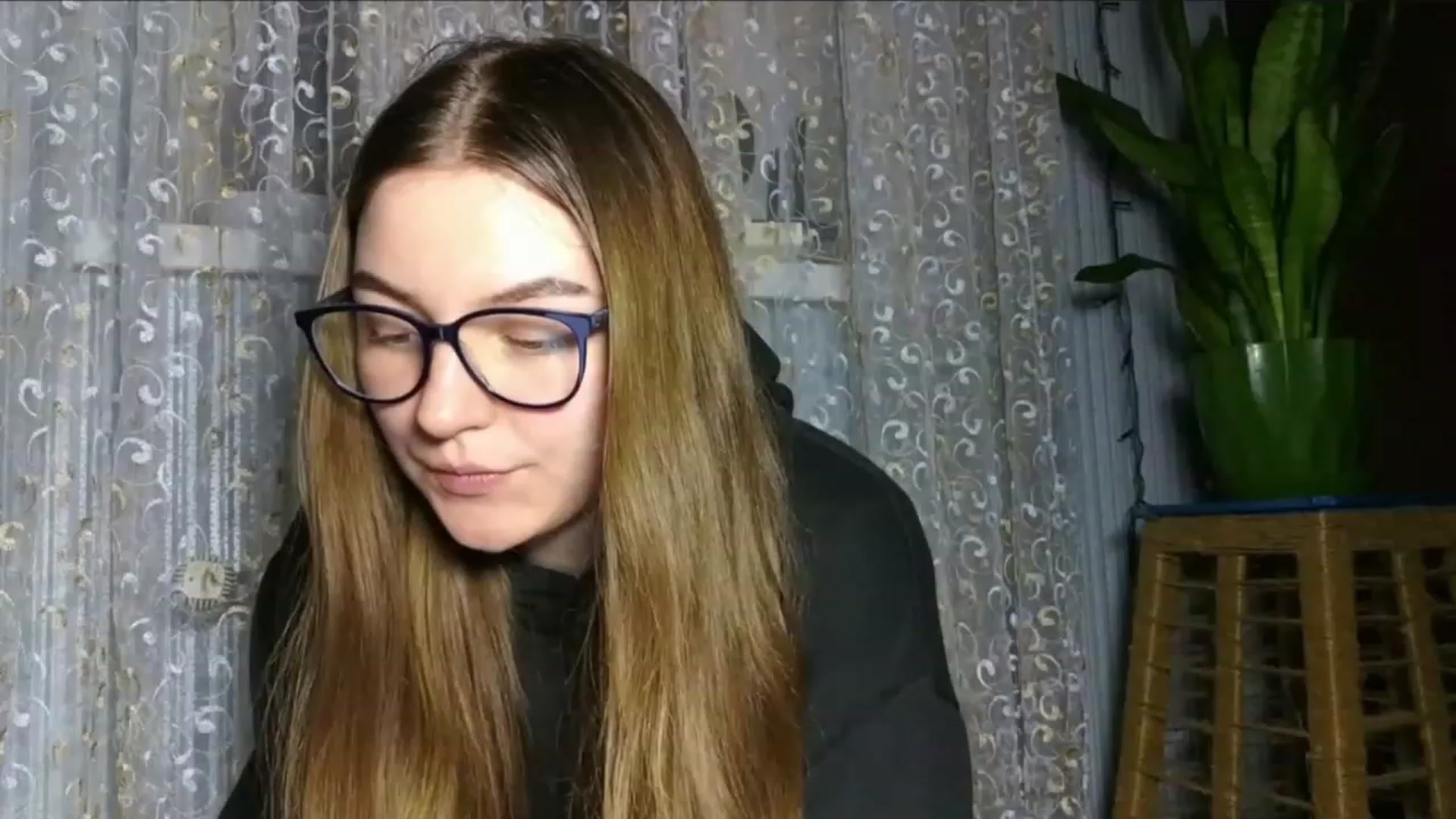 Gallery image thumbnail from Oliveevee_'s myfreecams stream on, 01/20/2023, 19:51 image 18 of 20
