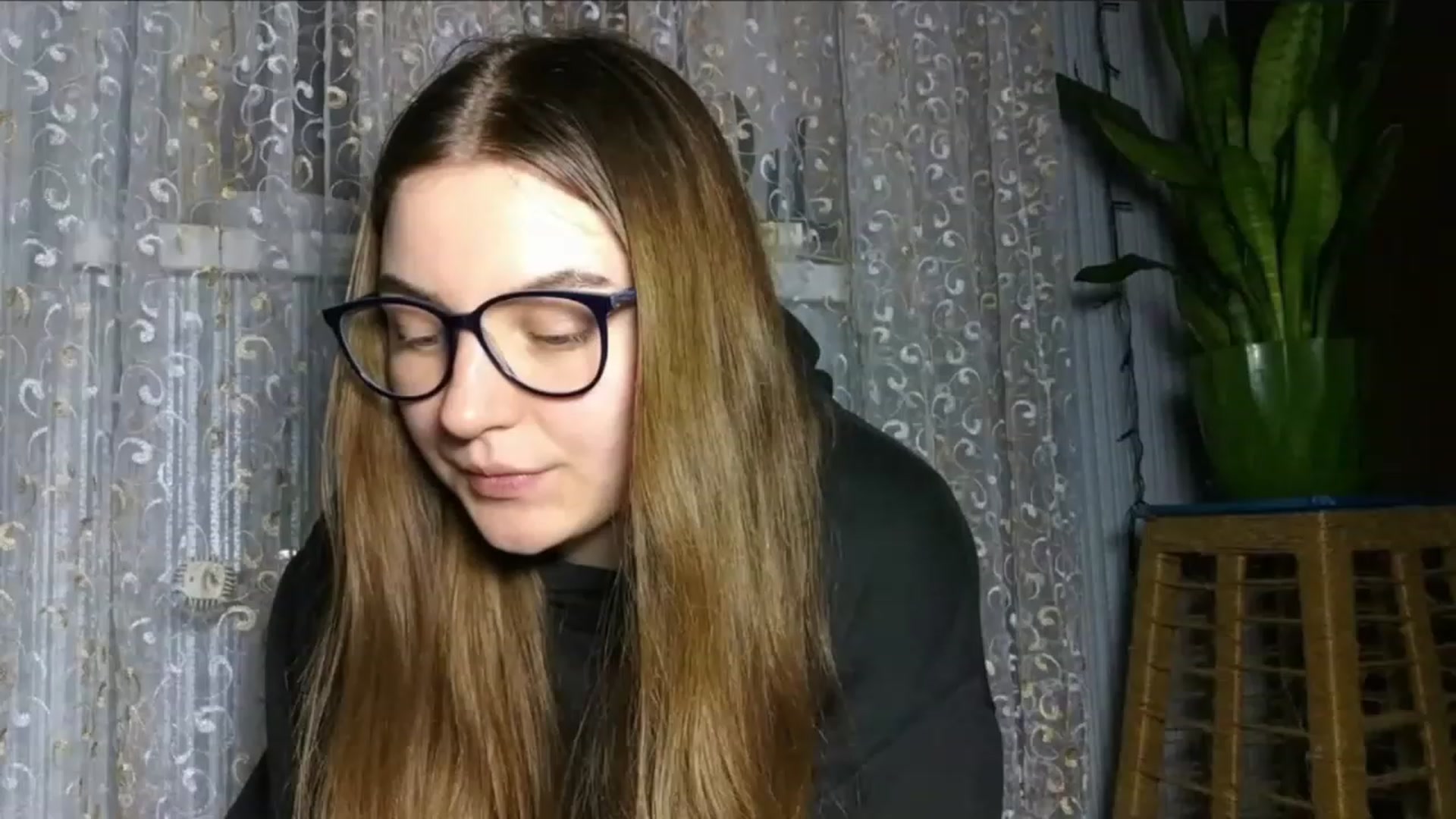 Gallery image thumbnail from Oliveevee_'s myfreecams stream on, 01/20/2023, 19:51 image 10 of 20