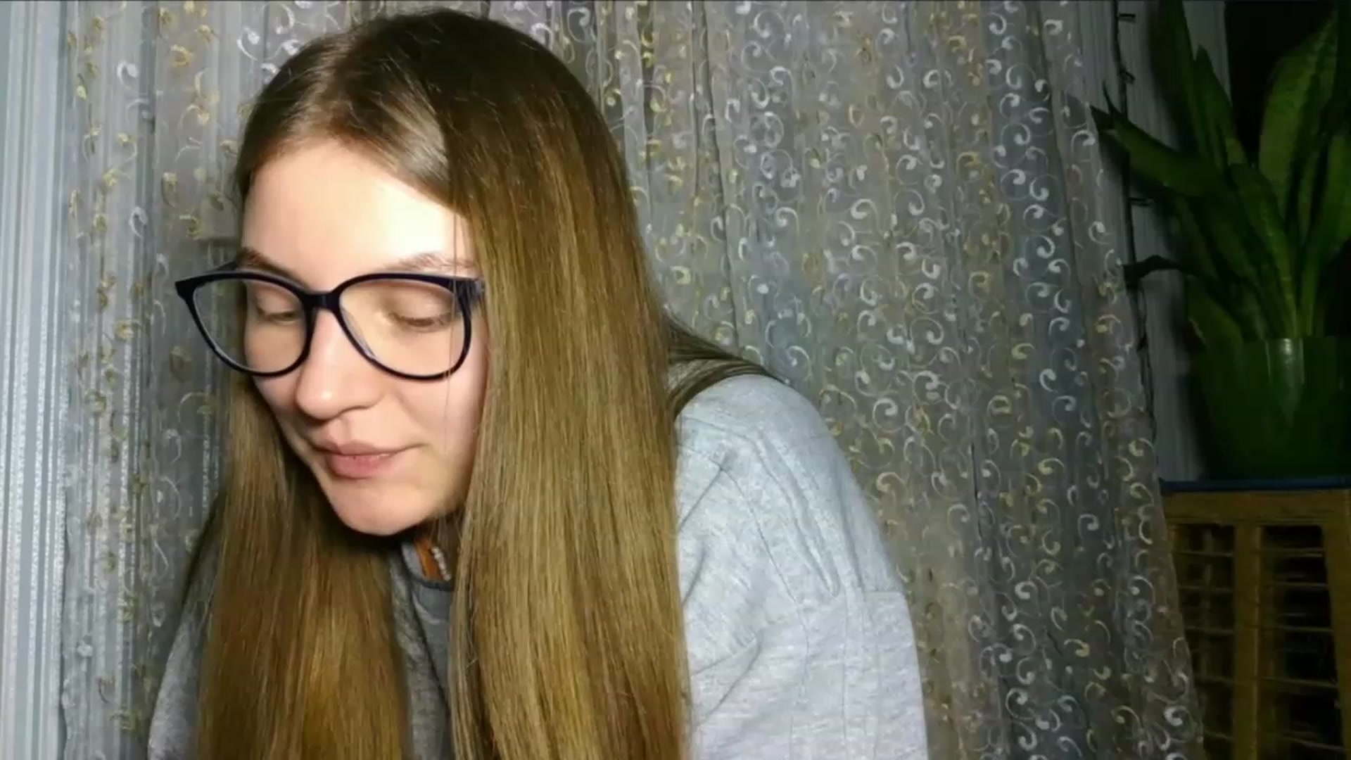 Gallery image thumbnail from Oliveevee_'s myfreecams stream on, 01/22/2023, 21:50 image 6 of 20