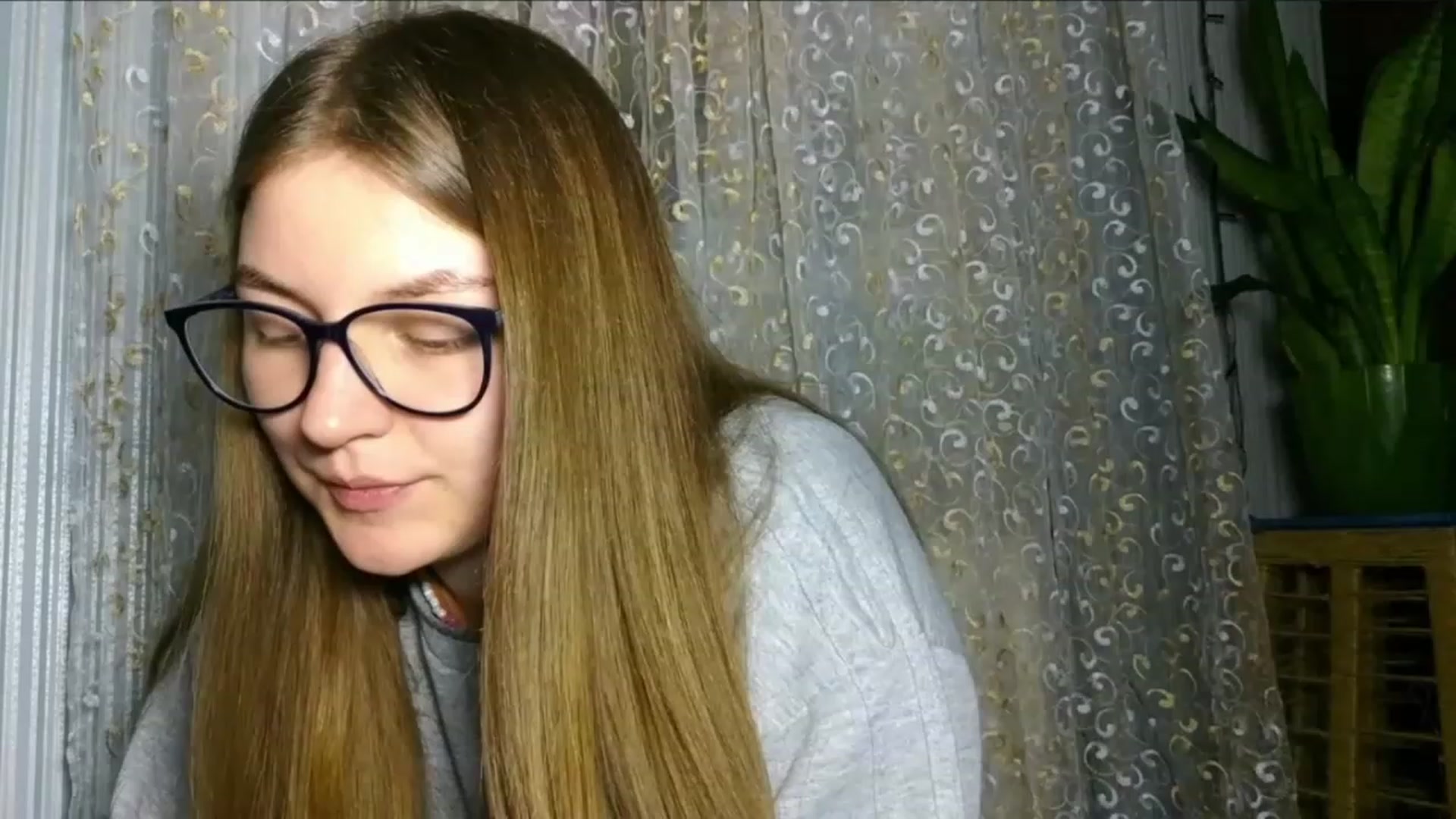 Gallery image thumbnail from Oliveevee_'s myfreecams stream on, 01/22/2023, 21:50 image 19 of 20