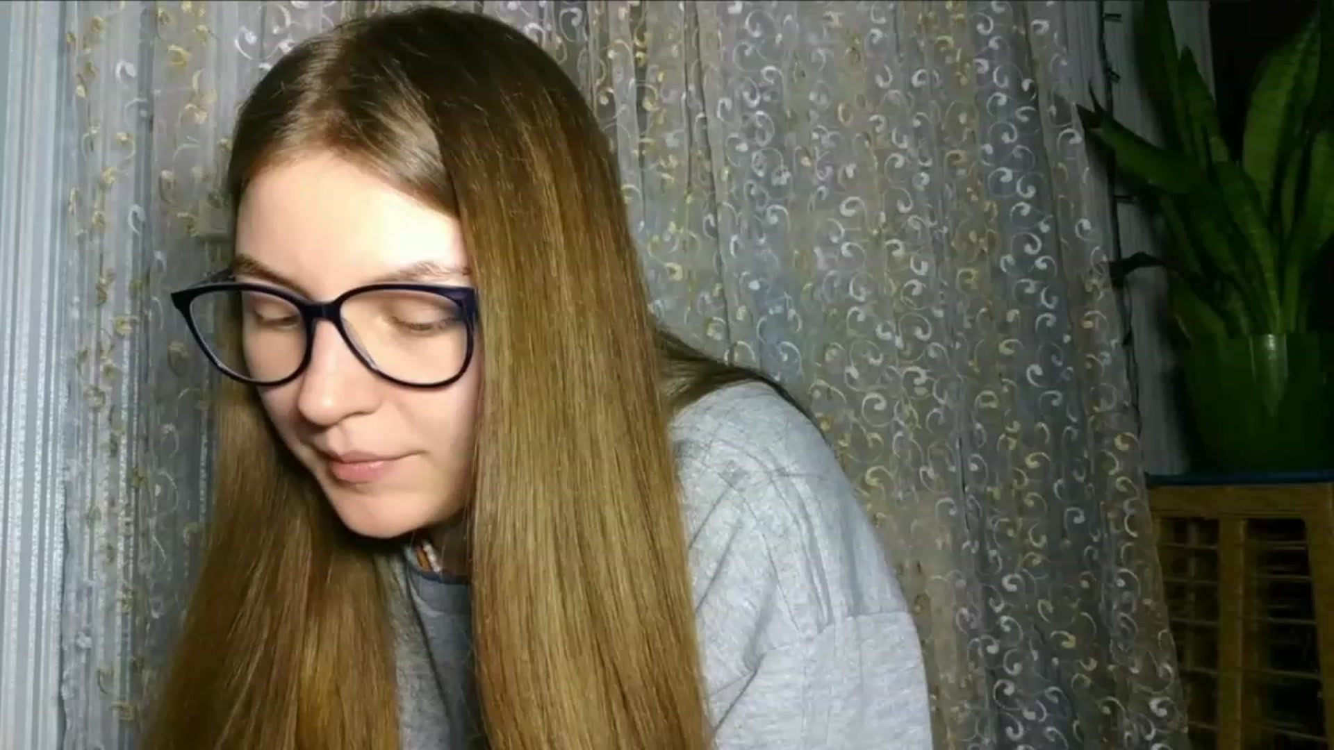 Gallery image thumbnail from Oliveevee_'s myfreecams stream on, 01/22/2023, 21:50 image 1 of 20