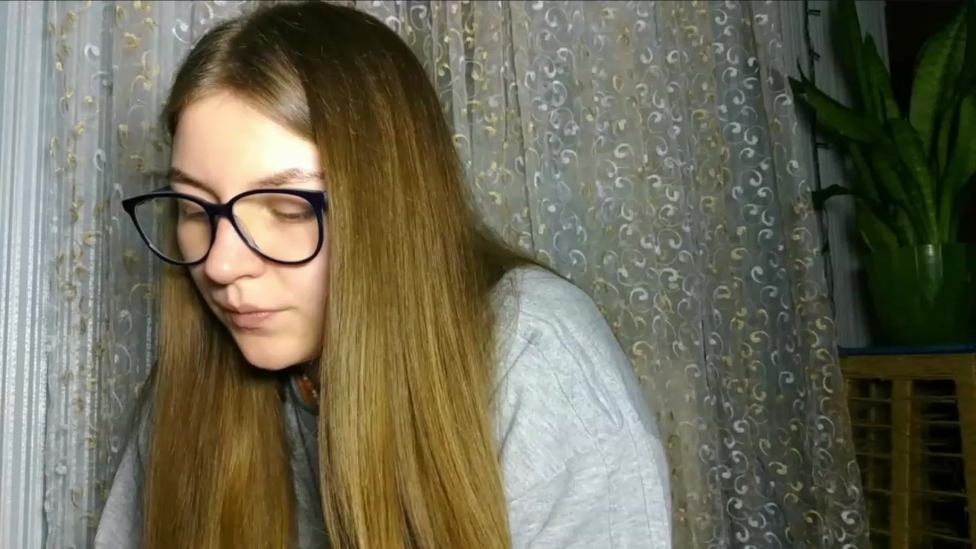 Gallery image thumbnail from Oliveevee_'s myfreecams stream on, 01/22/2023, 21:50 image 16 of 20