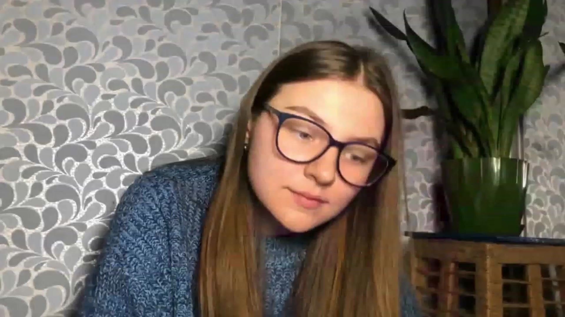 Gallery image thumbnail from Oliveevee_'s myfreecams stream on, 03/02/2023, 21:12 image 3 of 20