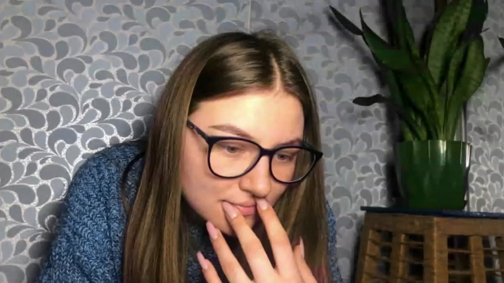 Gallery image thumbnail from Oliveevee_'s myfreecams stream on, 03/02/2023, 21:12 image 18 of 20