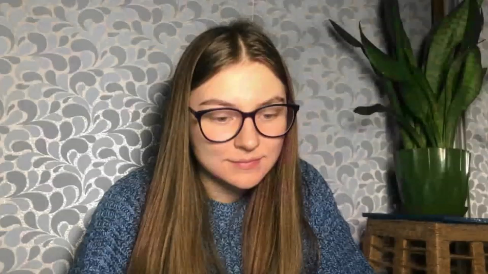 Gallery image thumbnail from Oliveevee_'s myfreecams stream on, 03/02/2023, 23:02 image 13 of 20