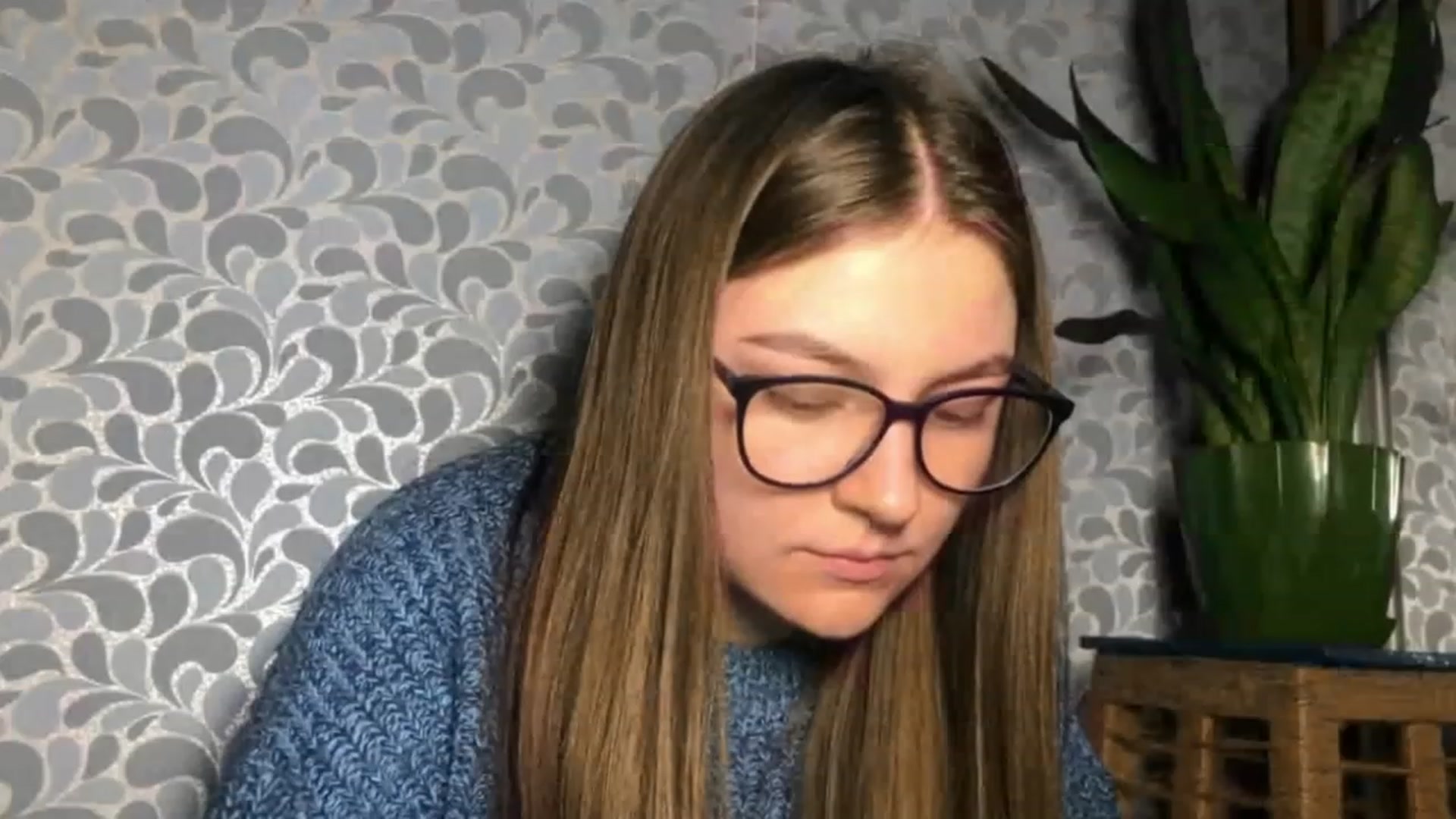 Gallery image thumbnail from Oliveevee_'s myfreecams stream on, 03/02/2023, 23:02 image 3 of 20