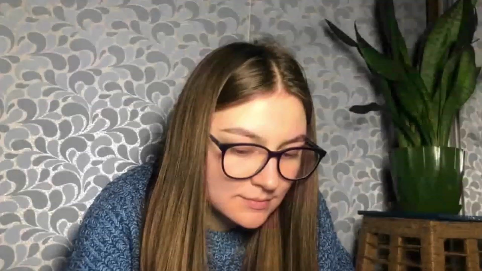 Gallery image thumbnail from Oliveevee_'s myfreecams stream on, 03/02/2023, 23:02 image 8 of 20