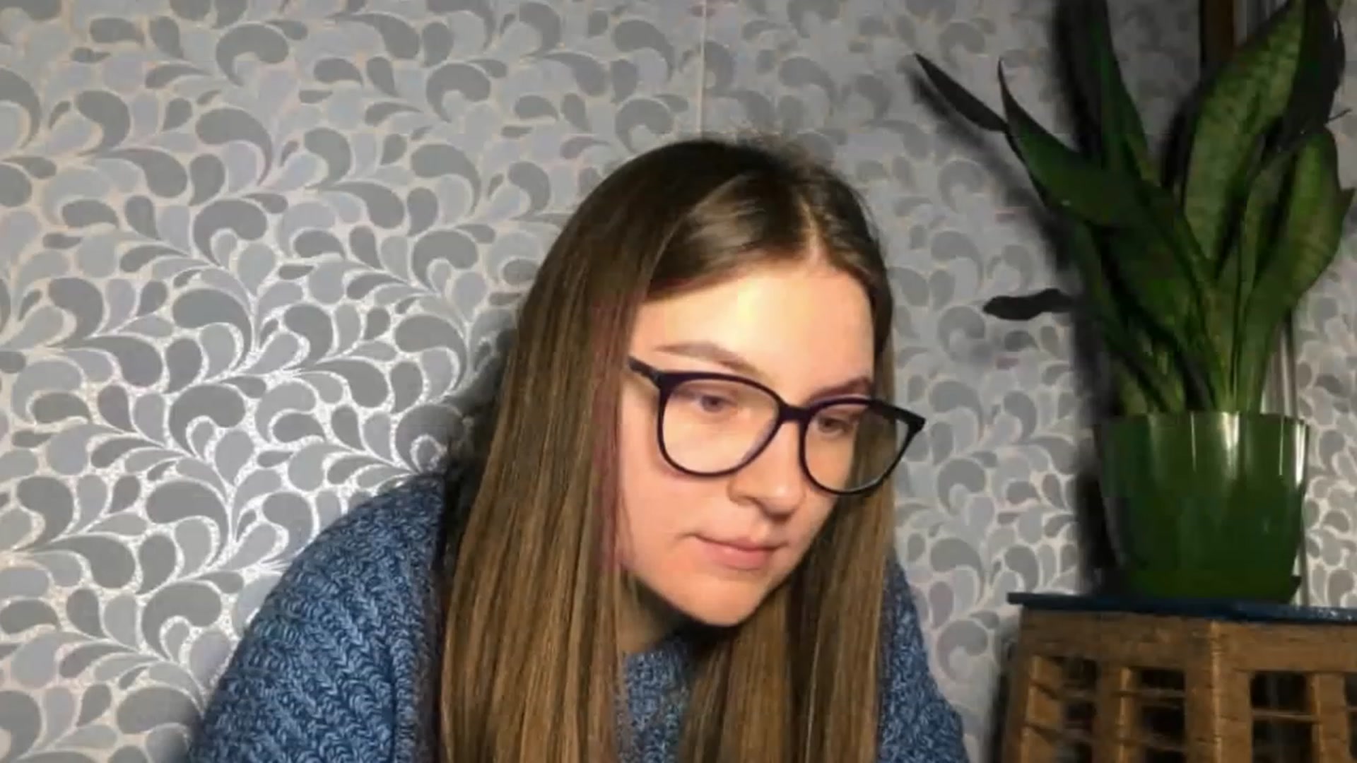 Gallery image thumbnail from Oliveevee_'s myfreecams stream on, 03/02/2023, 23:02 image 10 of 20