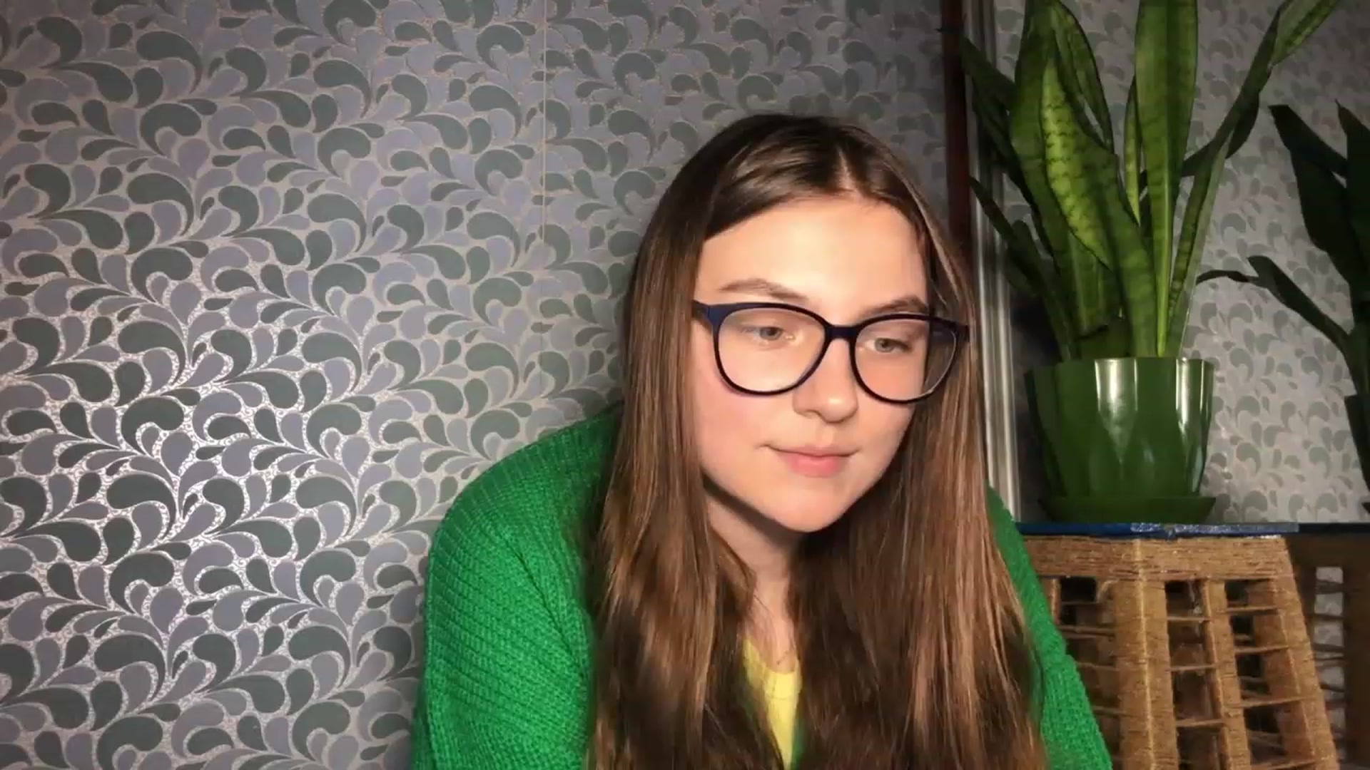 Gallery image thumbnail from Oliveevee_'s myfreecams stream on, 03/18/2023, 19:43 image 8 of 20
