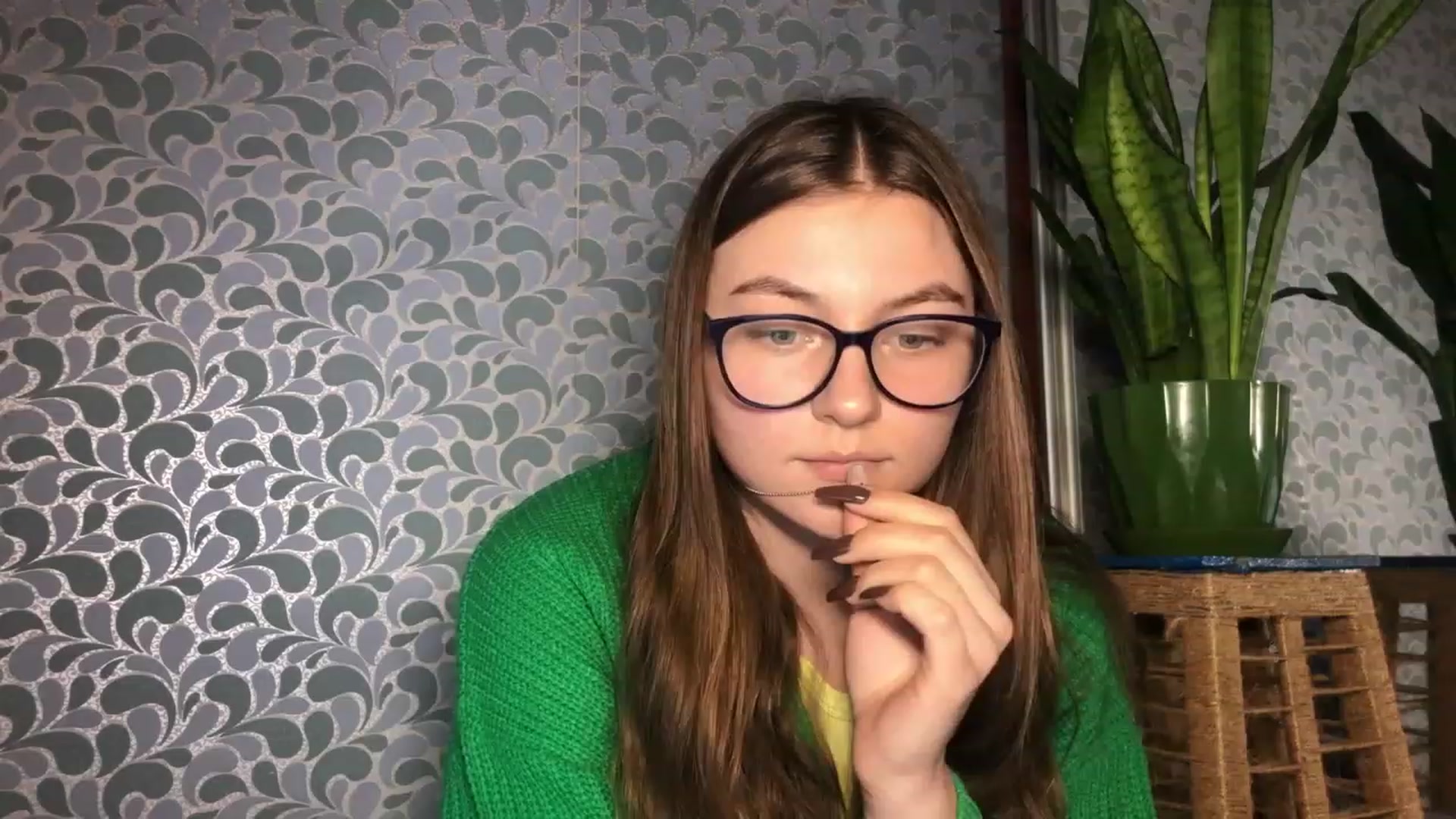 Gallery image thumbnail from Oliveevee_'s myfreecams stream on, 03/18/2023, 19:43 image 15 of 20