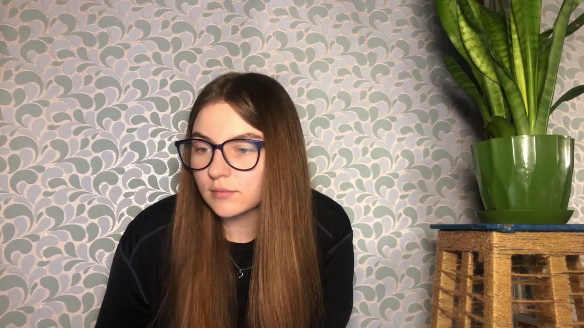 Gallery image thumbnail from Oliveevee_'s myfreecams stream on, 03/19/2023, 22:11 image 10 of 20