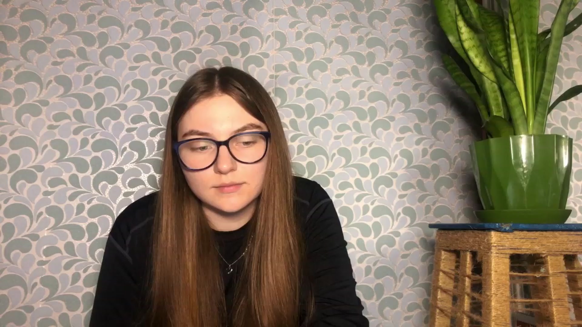 Gallery image thumbnail from Oliveevee_'s myfreecams stream on, 03/19/2023, 22:11 image 7 of 20