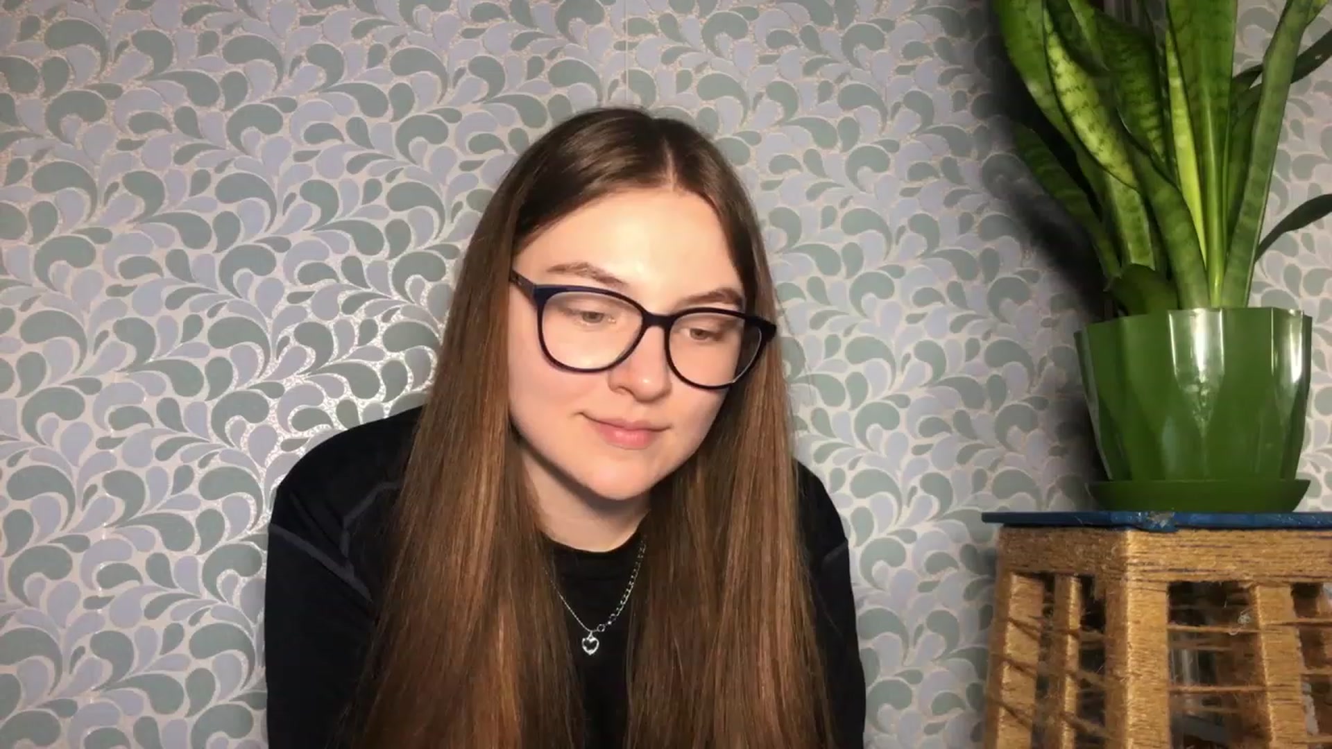 Gallery image thumbnail from Oliveevee_'s myfreecams stream on, 03/19/2023, 22:11 image 17 of 20