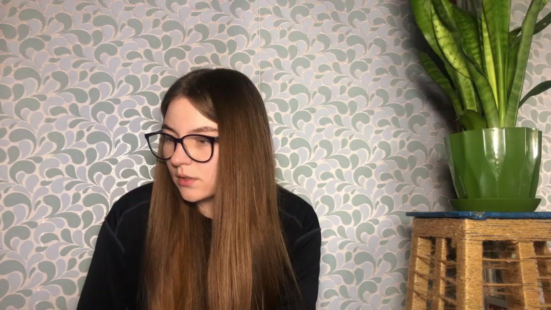 Gallery image thumbnail from Oliveevee_'s myfreecams stream on, 03/19/2023, 22:11 image 15 of 20