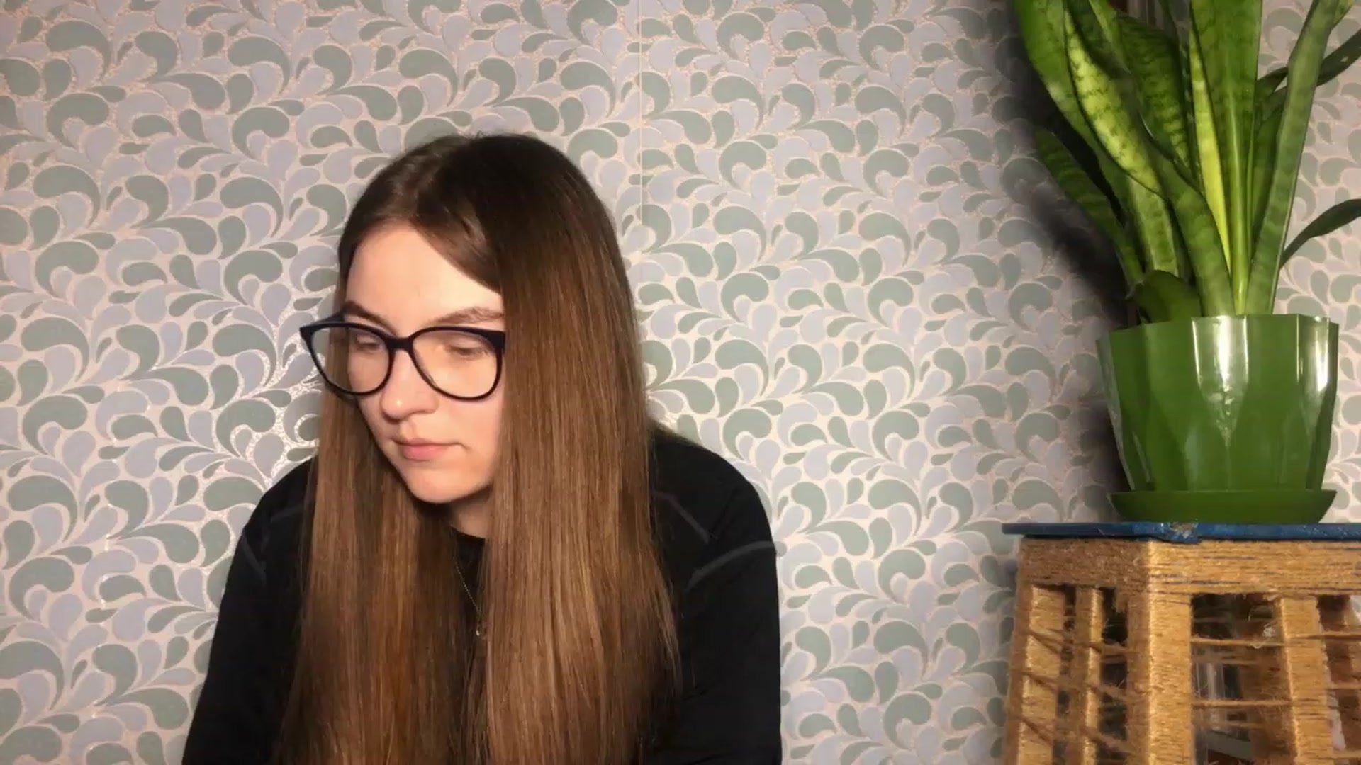 Gallery image thumbnail from Oliveevee_'s myfreecams stream on, 03/19/2023, 22:11 image 4 of 20