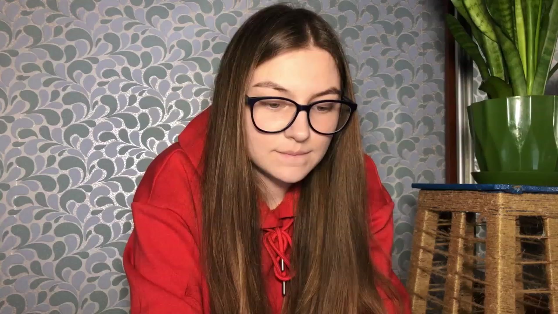 Gallery image thumbnail from Oliveevee_'s myfreecams stream on, 03/21/2023, 19:02 image 12 of 20