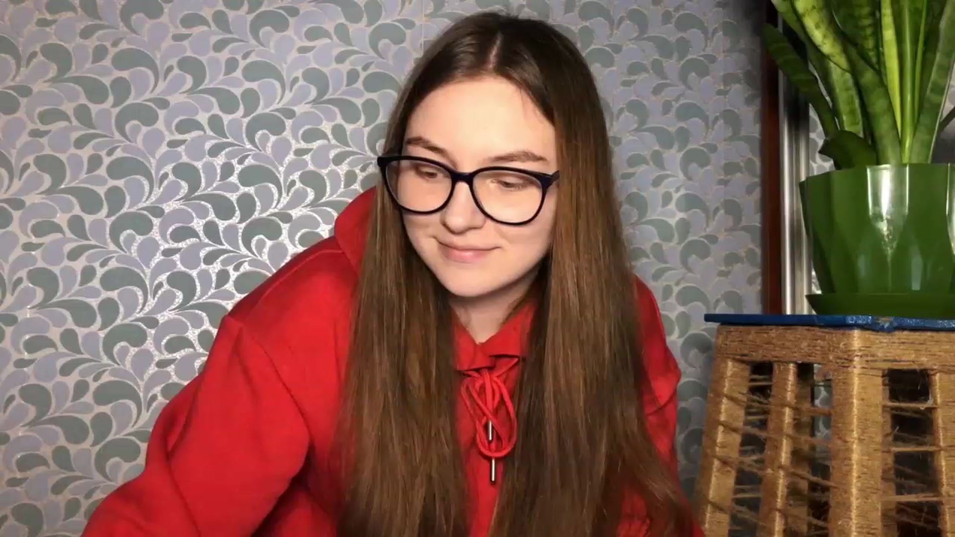 Gallery image thumbnail from Oliveevee_'s myfreecams stream on, 03/21/2023, 19:02 image 7 of 20