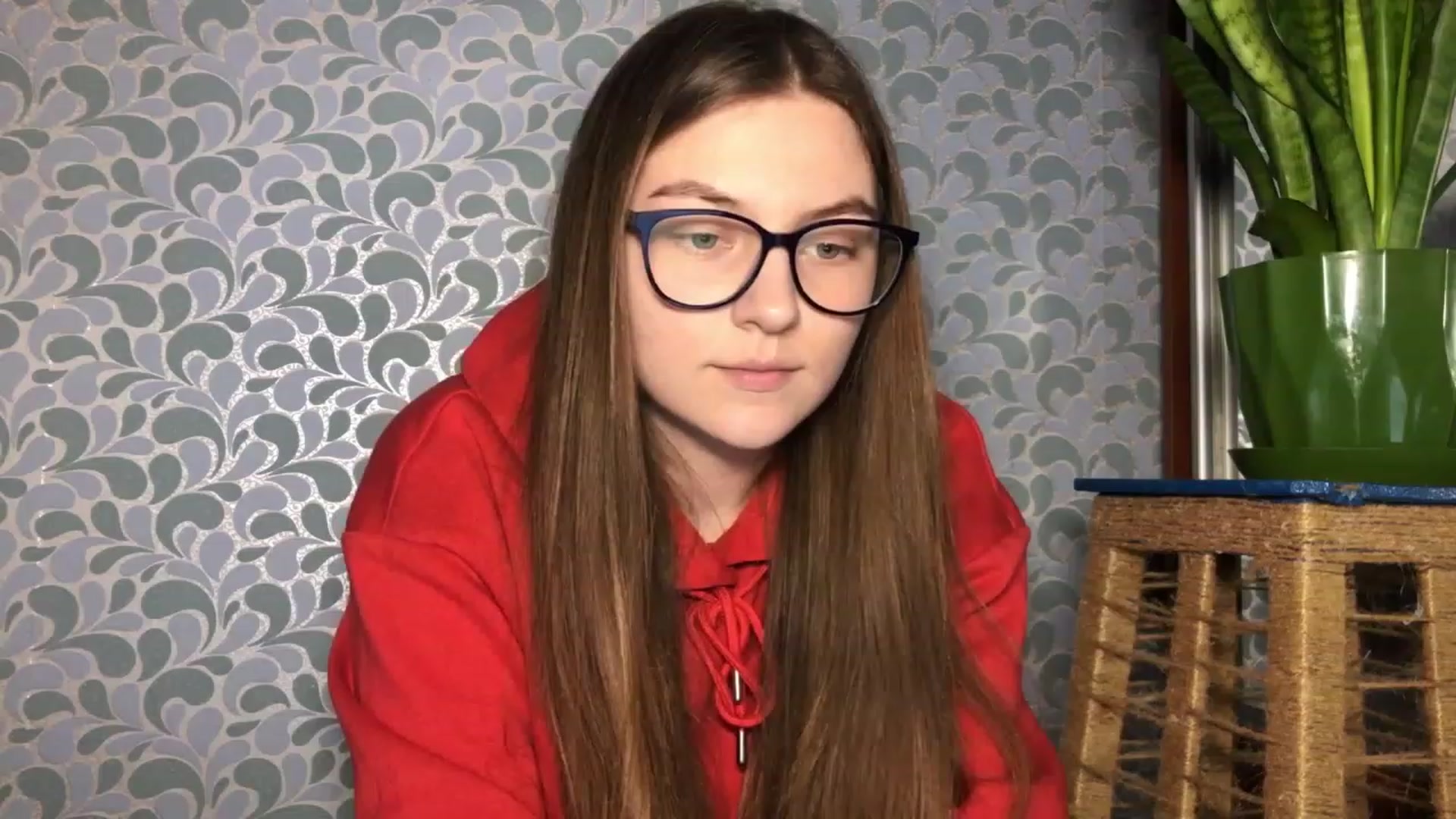 Gallery image thumbnail from Oliveevee_'s myfreecams stream on, 03/21/2023, 19:02 image 10 of 20
