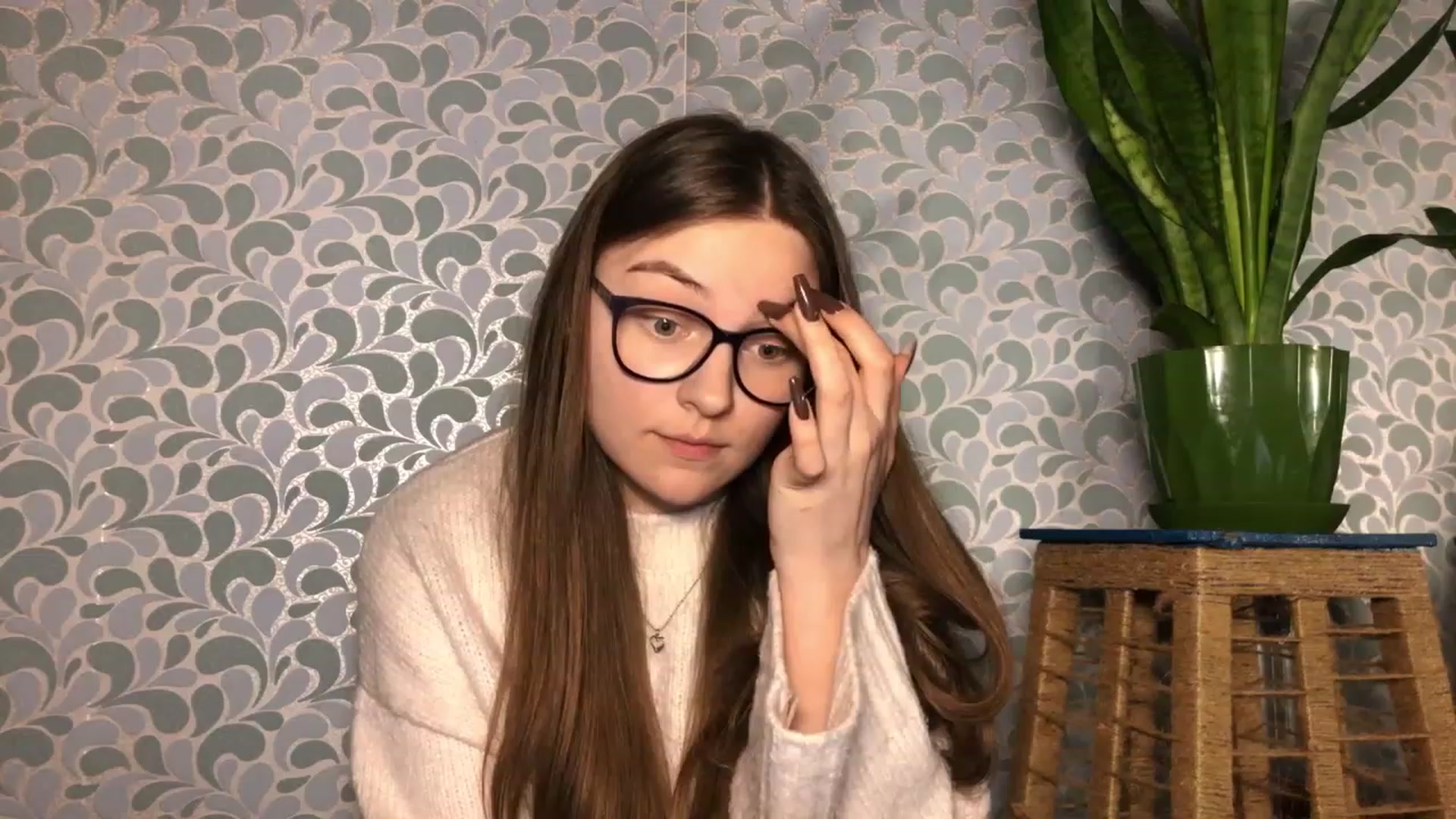 Gallery image thumbnail from Oliveevee_'s myfreecams stream on, 03/21/2023, 21:21 image 5 of 20