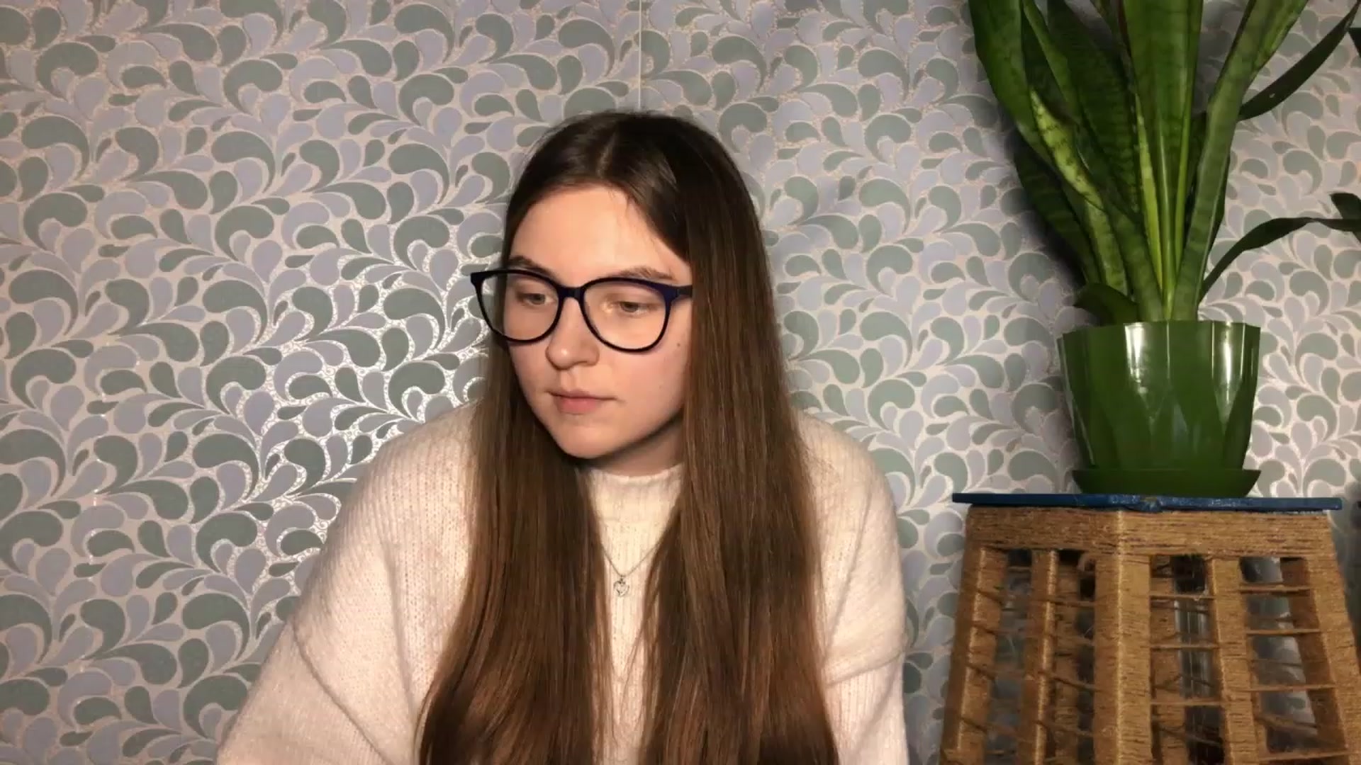 Gallery image thumbnail from Oliveevee_'s myfreecams stream on, 03/21/2023, 21:21 image 20 of 20