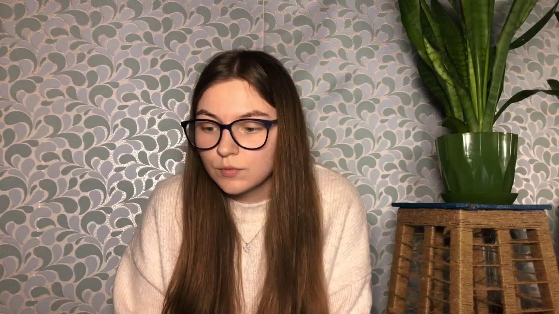 Gallery image thumbnail from Oliveevee_'s myfreecams stream on, 03/21/2023, 21:21 image 6 of 20