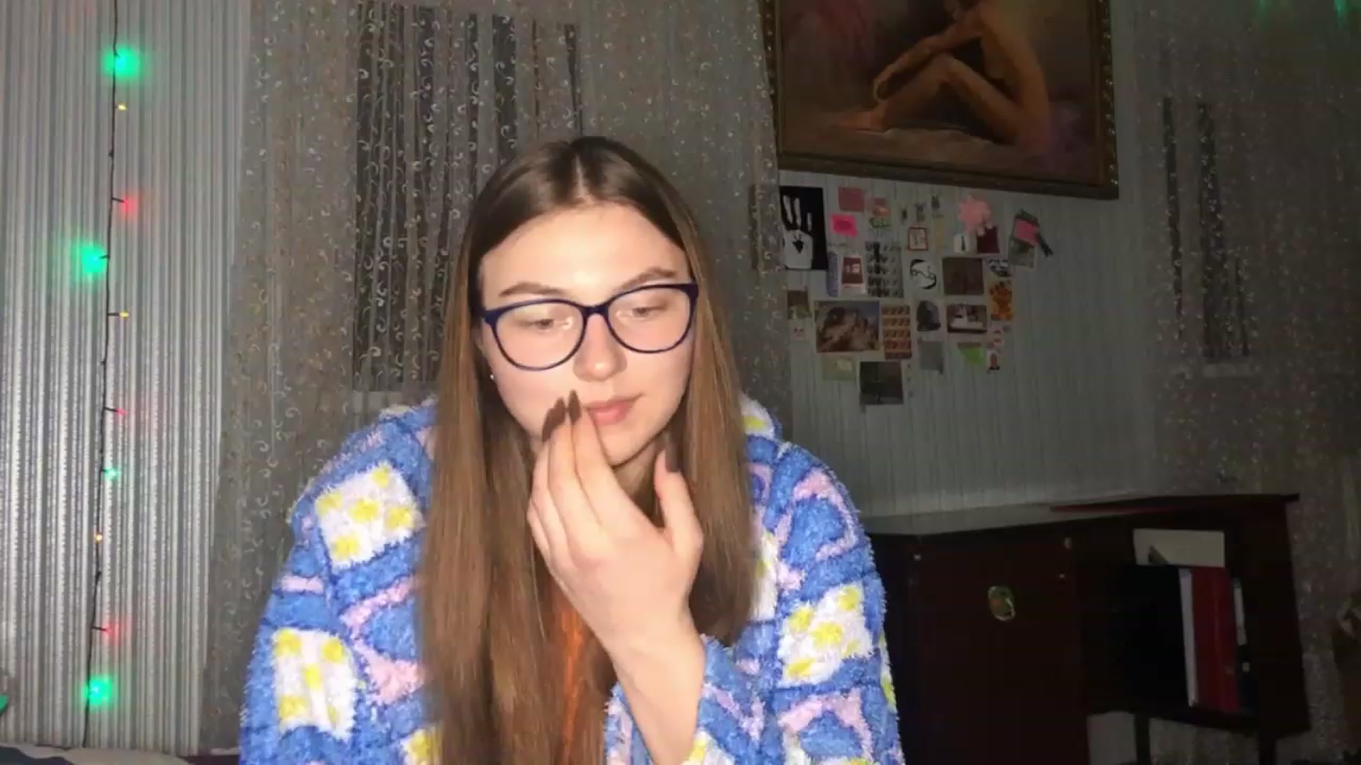 Gallery image thumbnail from Oliveevee_'s myfreecams stream on, 03/22/2023, 19:46 image 2 of 20