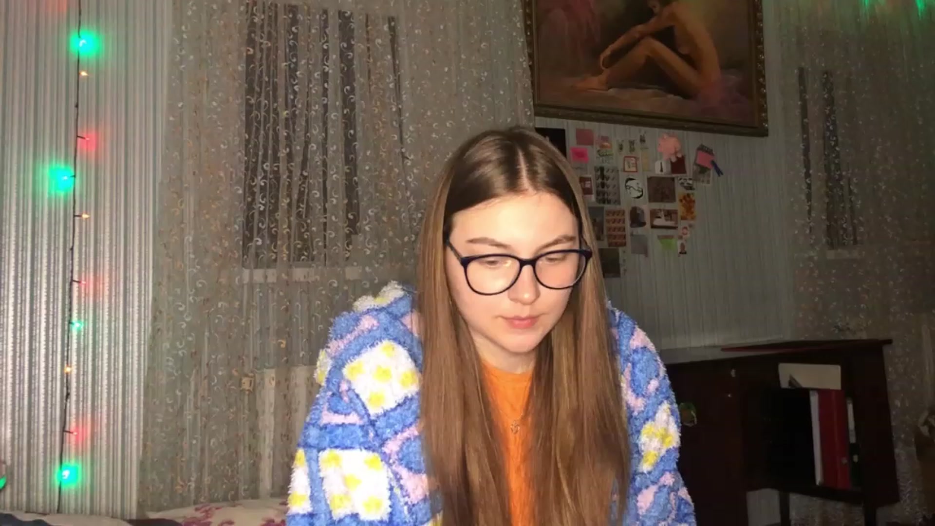 Gallery image thumbnail from Oliveevee_'s myfreecams stream on, 03/22/2023, 19:46 image 11 of 20