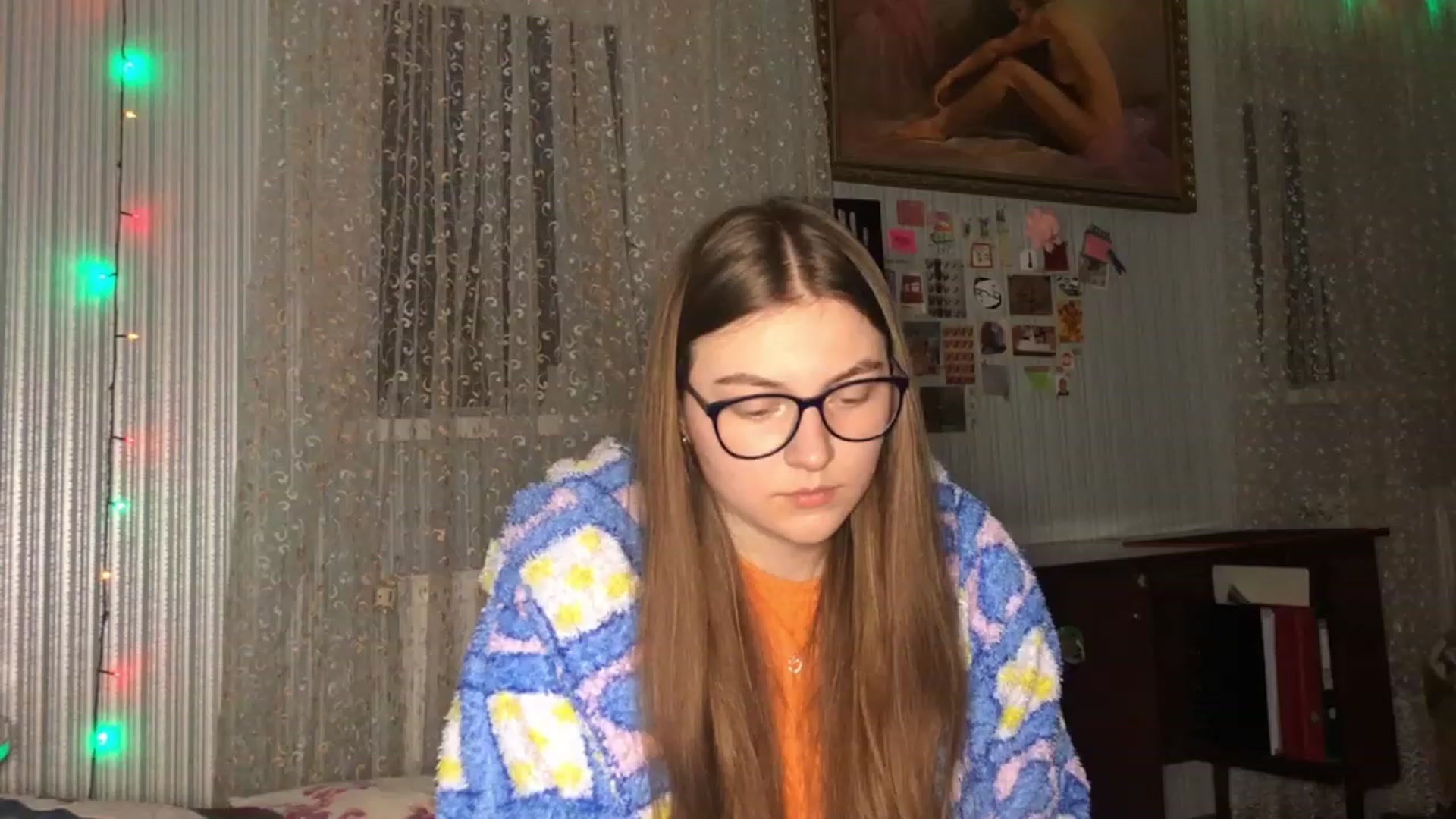 Gallery image thumbnail from Oliveevee_'s myfreecams stream on, 03/22/2023, 19:46 image 14 of 20