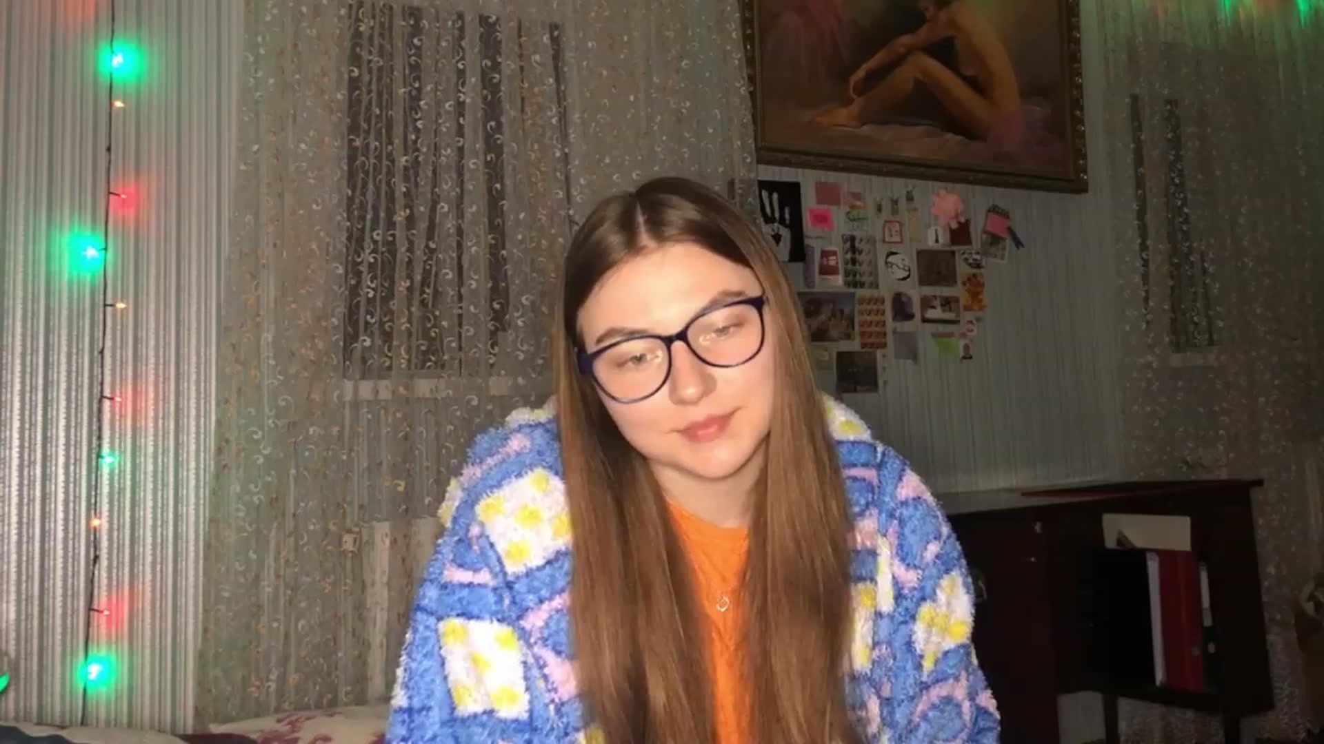 Gallery image thumbnail from Oliveevee_'s myfreecams stream on, 03/22/2023, 19:46 image 18 of 20