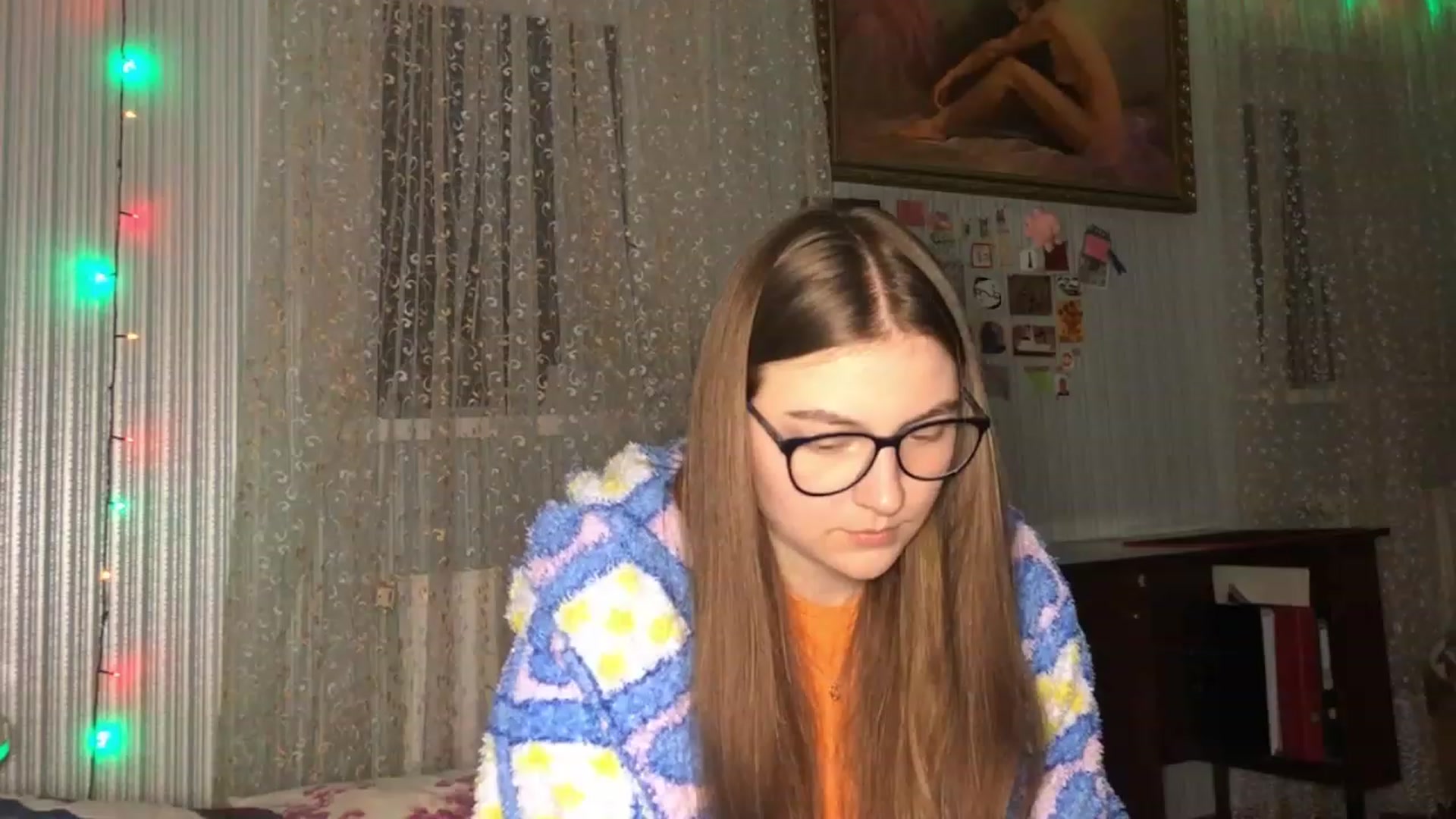 Gallery image thumbnail from Oliveevee_'s myfreecams stream on, 03/22/2023, 19:46 image 13 of 20