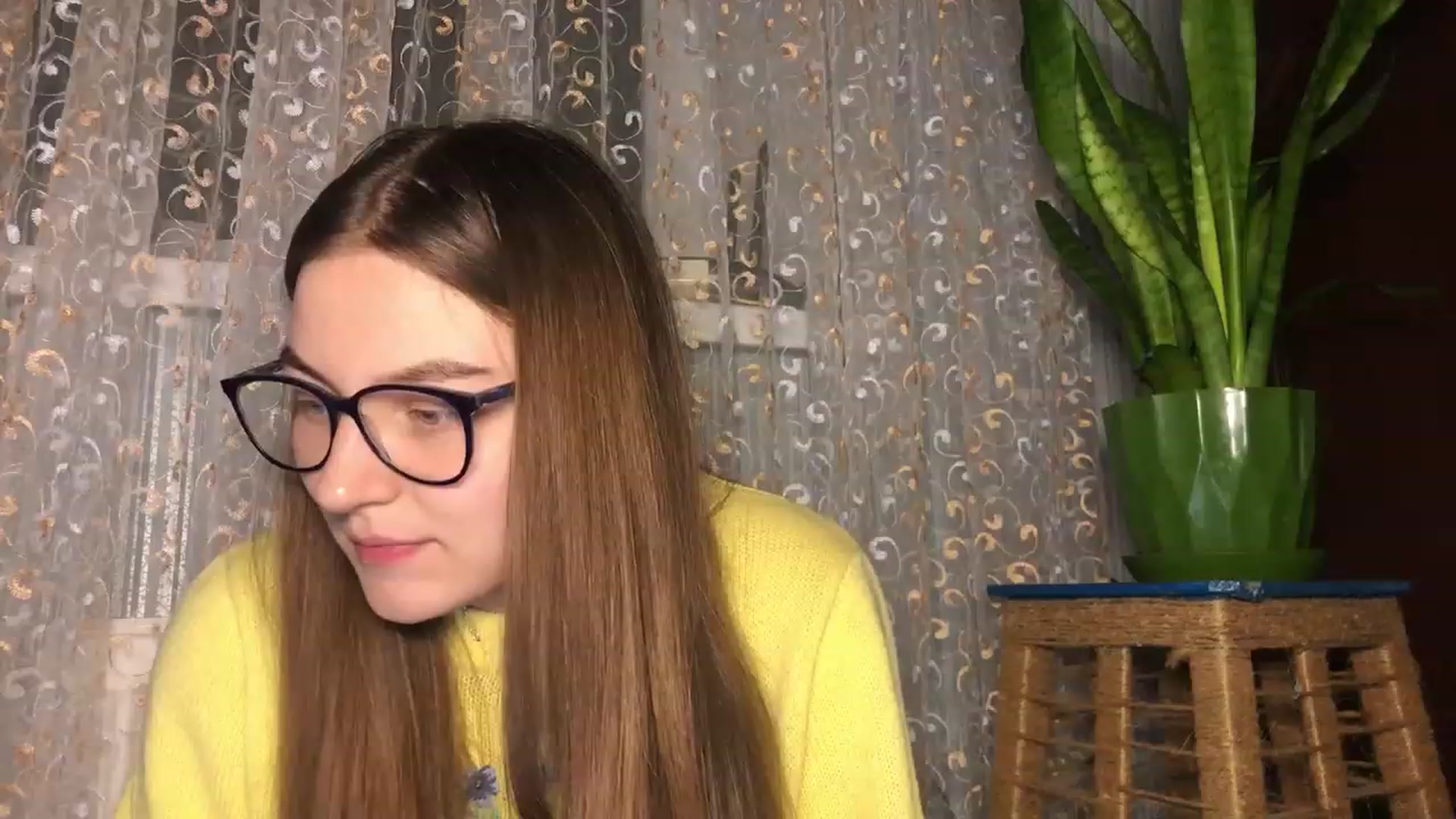 Gallery image thumbnail from Oliveevee_'s myfreecams stream on, 03/23/2023, 20:00 image 14 of 20