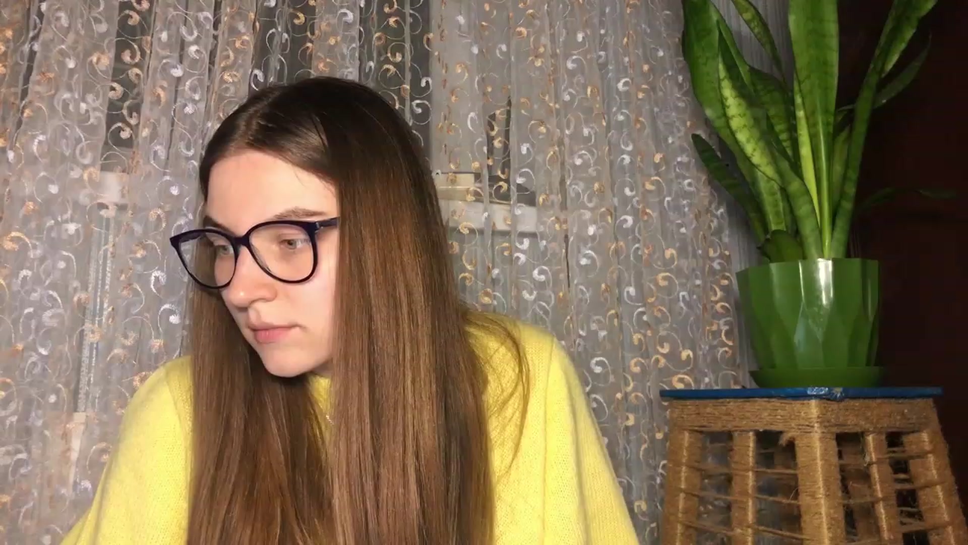 Gallery image thumbnail from Oliveevee_'s myfreecams stream on, 03/23/2023, 20:00 image 3 of 20