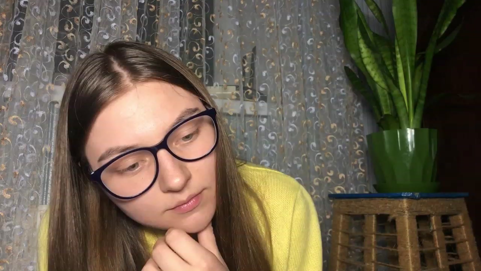 Gallery image thumbnail from Oliveevee_'s myfreecams stream on, 03/23/2023, 20:00 image 8 of 20
