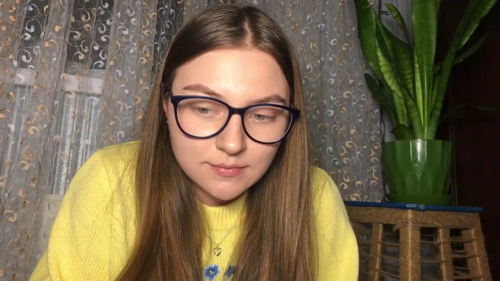 Gallery image thumbnail from Oliveevee_'s myfreecams stream on, 03/23/2023, 21:21 image 4 of 20