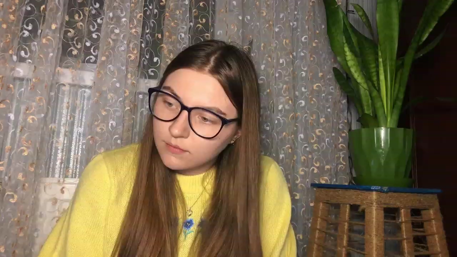 Gallery image thumbnail from Oliveevee_'s myfreecams stream on, 03/23/2023, 21:21 image 11 of 20