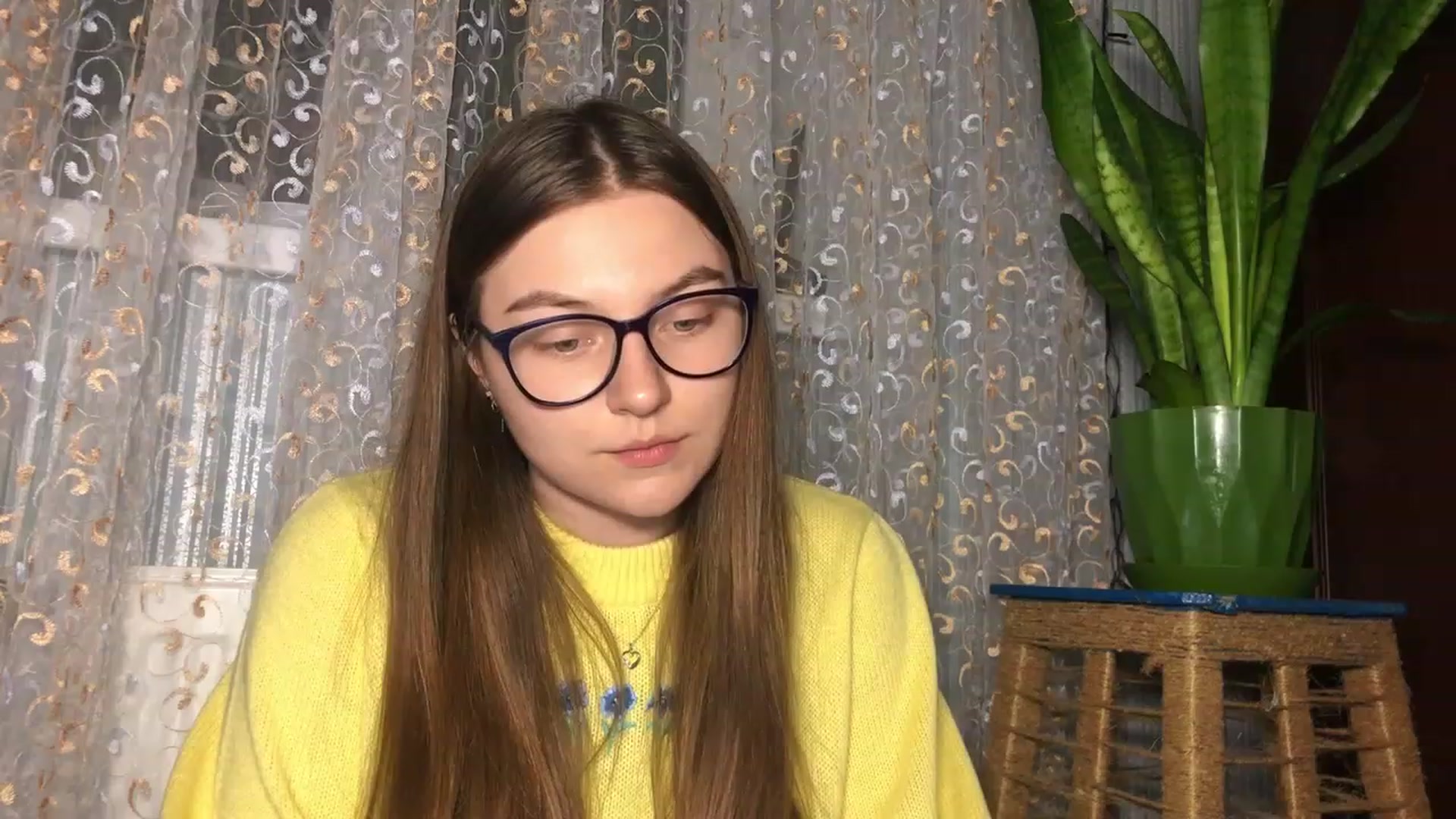 Gallery image thumbnail from Oliveevee_'s myfreecams stream on, 03/23/2023, 21:21 image 10 of 20