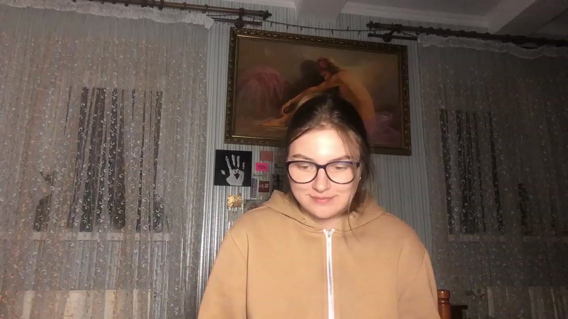 Gallery image thumbnail from Oliveevee_'s myfreecams stream on, 03/26/2023, 22:01 image 1 of 20