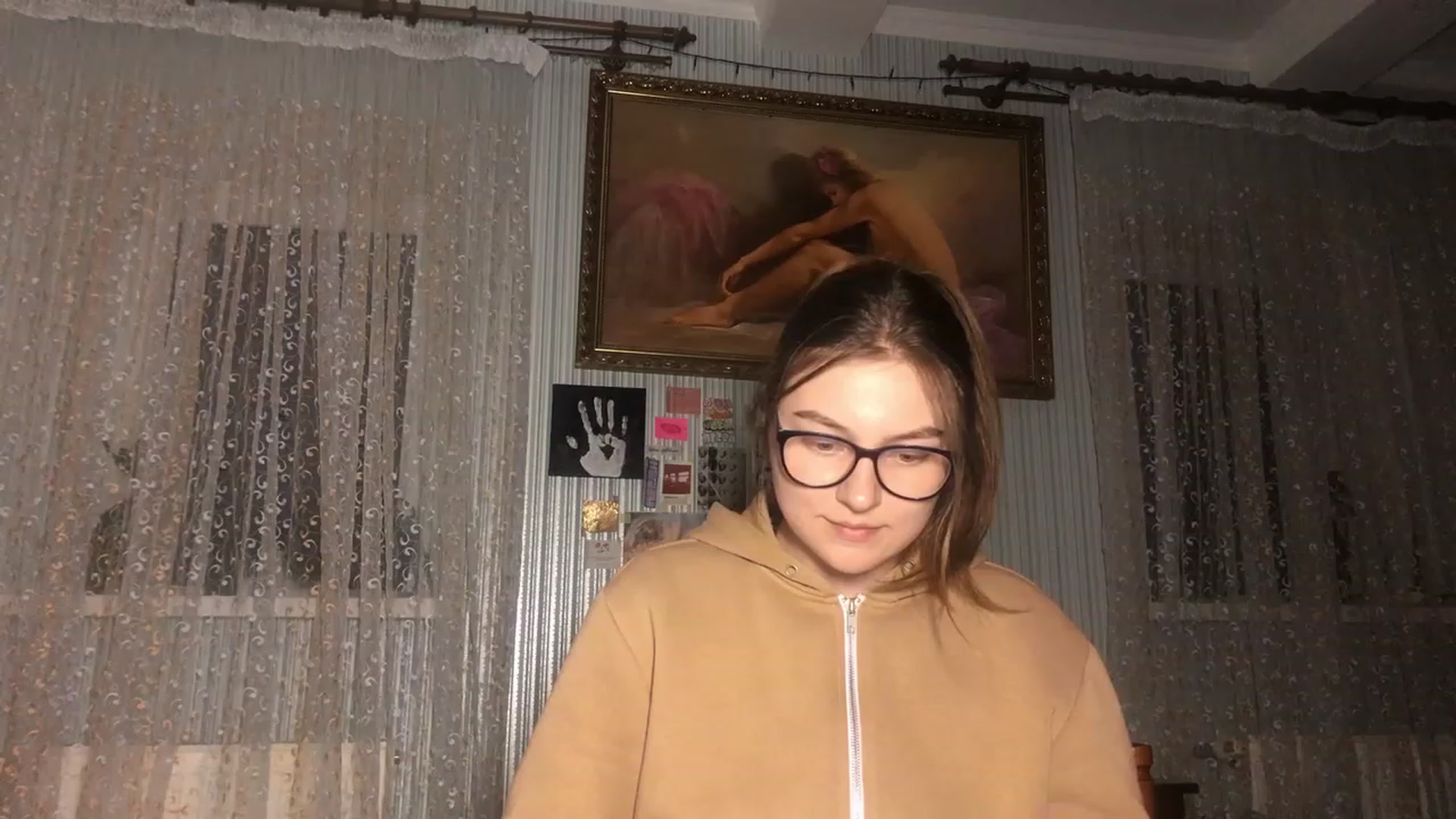 Gallery image thumbnail from Oliveevee_'s myfreecams stream on, 03/26/2023, 22:01 image 18 of 20