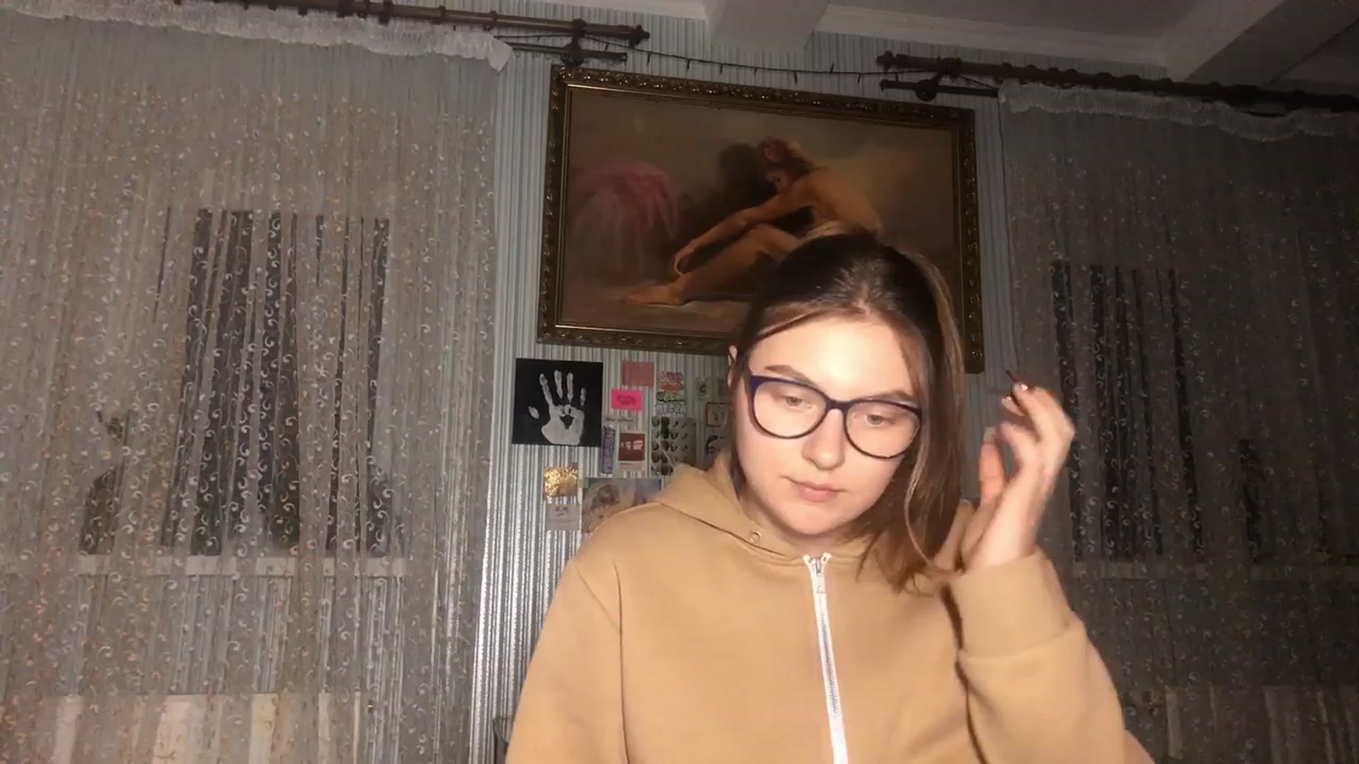 Gallery image thumbnail from Oliveevee_'s myfreecams stream on, 03/26/2023, 22:01 image 7 of 20