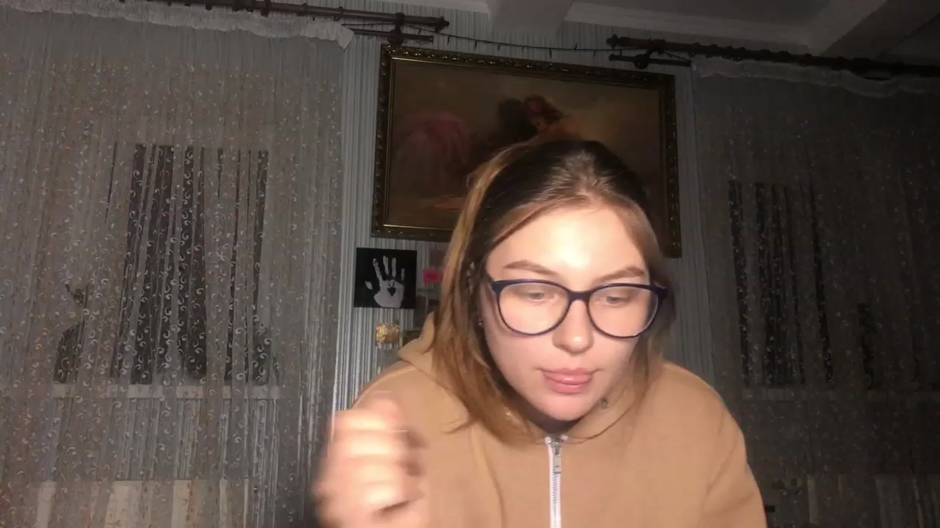 Gallery image thumbnail from Oliveevee_'s myfreecams stream on, 03/26/2023, 22:01 image 10 of 20