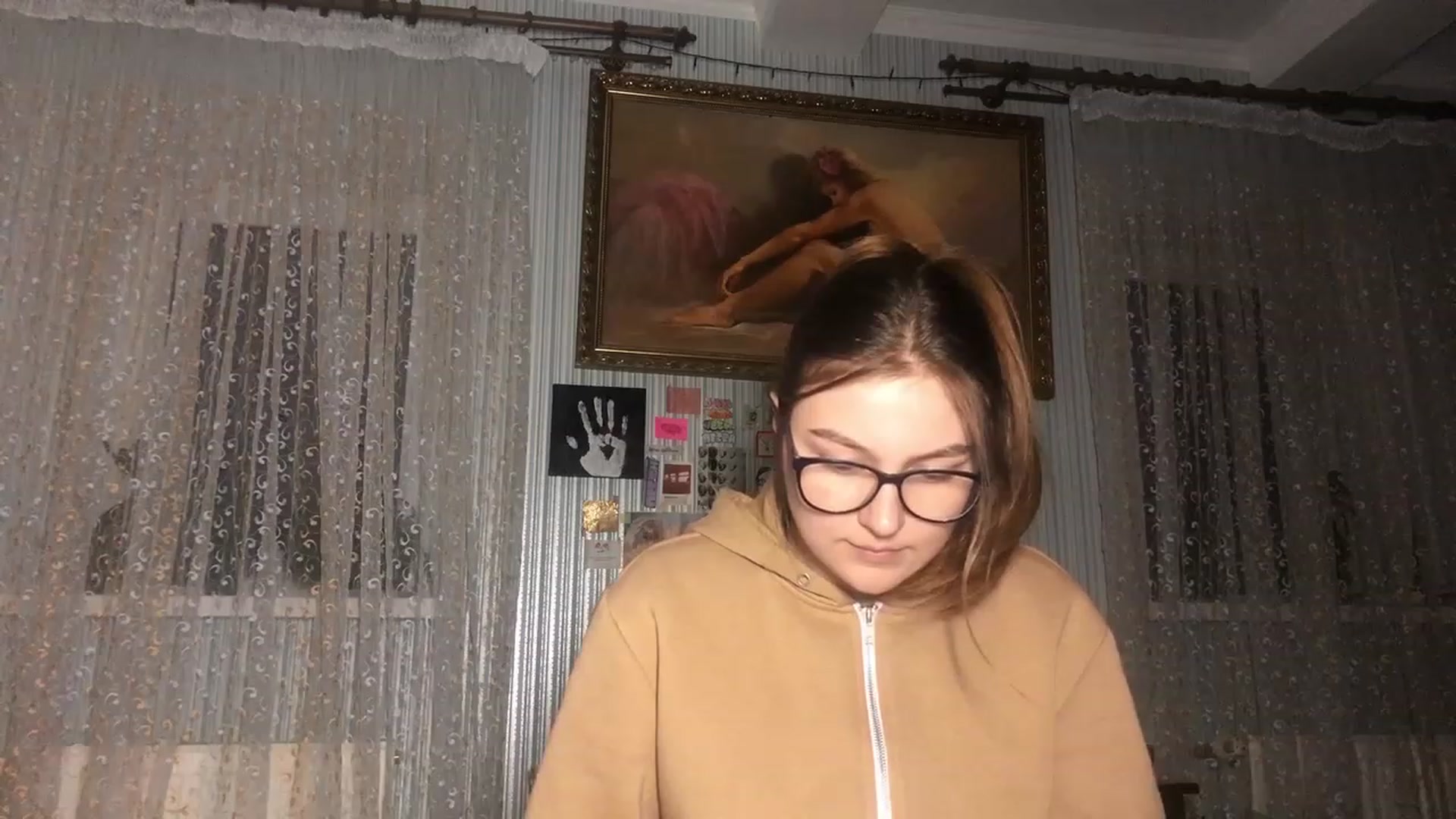 Gallery image thumbnail from Oliveevee_'s myfreecams stream on, 03/26/2023, 22:01 image 8 of 20