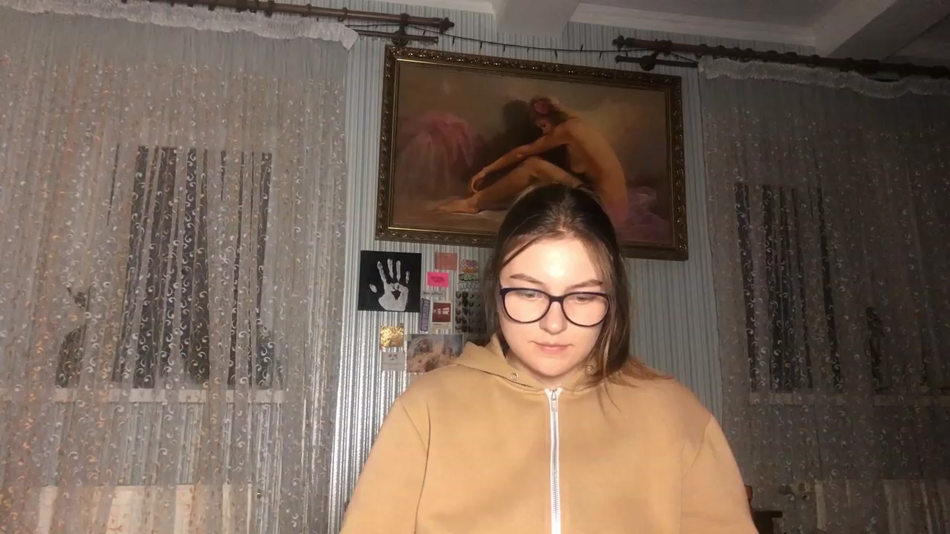 Gallery image thumbnail from Oliveevee_'s myfreecams stream on, 03/26/2023, 22:01 image 15 of 20