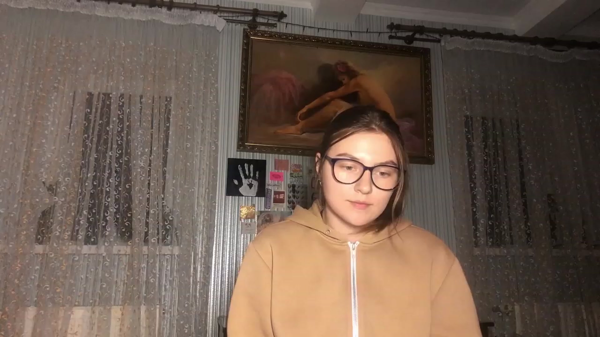 Gallery image thumbnail from Oliveevee_'s myfreecams stream on, 03/26/2023, 22:01 image 5 of 20