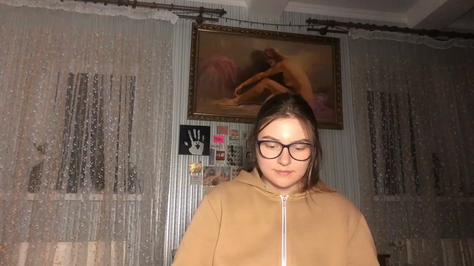 Gallery image thumbnail from Oliveevee_'s myfreecams stream on, 03/26/2023, 22:01 image 17 of 20