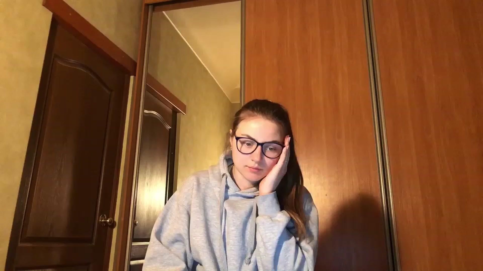 Gallery image thumbnail from Oliveevee_'s myfreecams stream on, 04/03/2023, 15:17 image 9 of 20