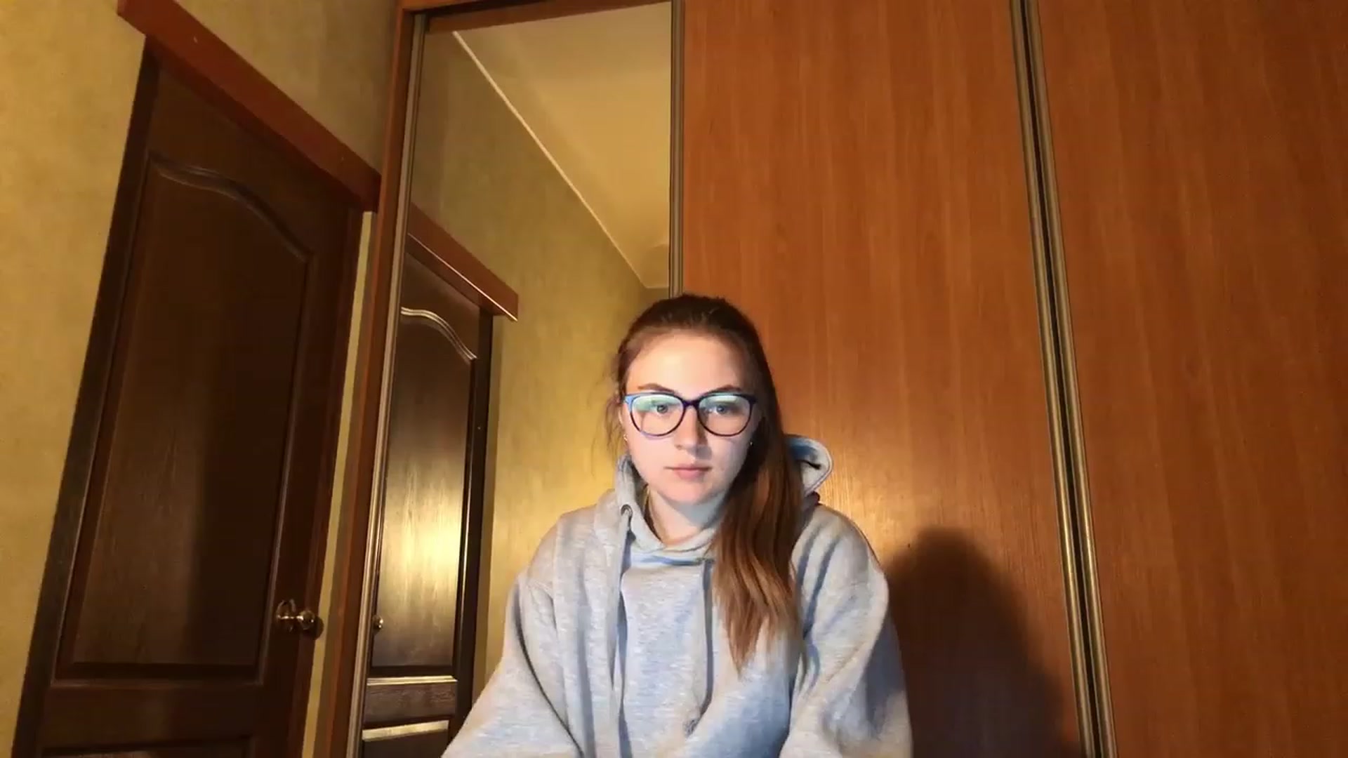 Gallery image thumbnail from Oliveevee_'s myfreecams stream on, 04/03/2023, 15:17 image 17 of 20