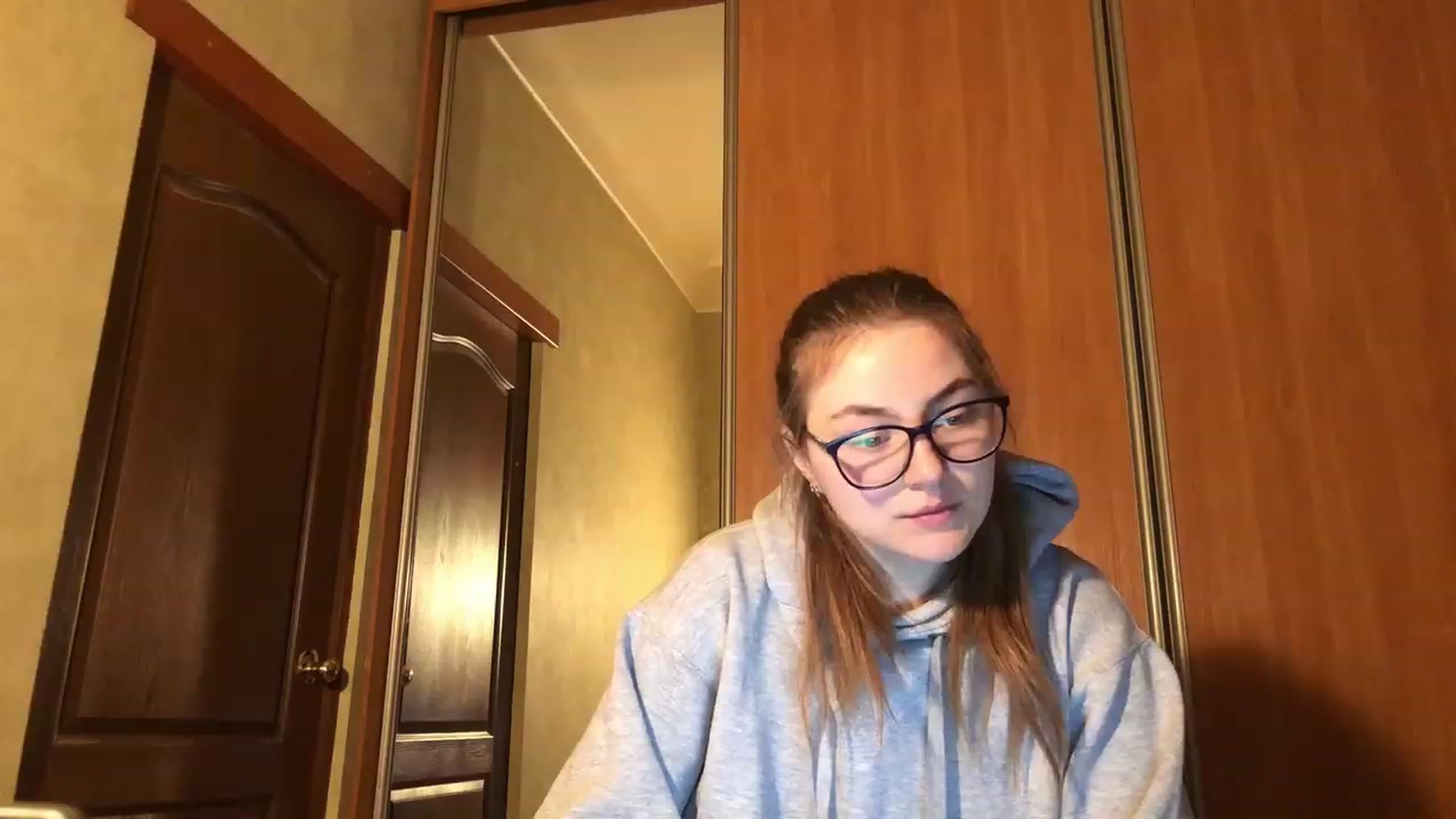 Gallery image thumbnail from Oliveevee_'s myfreecams stream on, 04/03/2023, 15:17 image 4 of 20